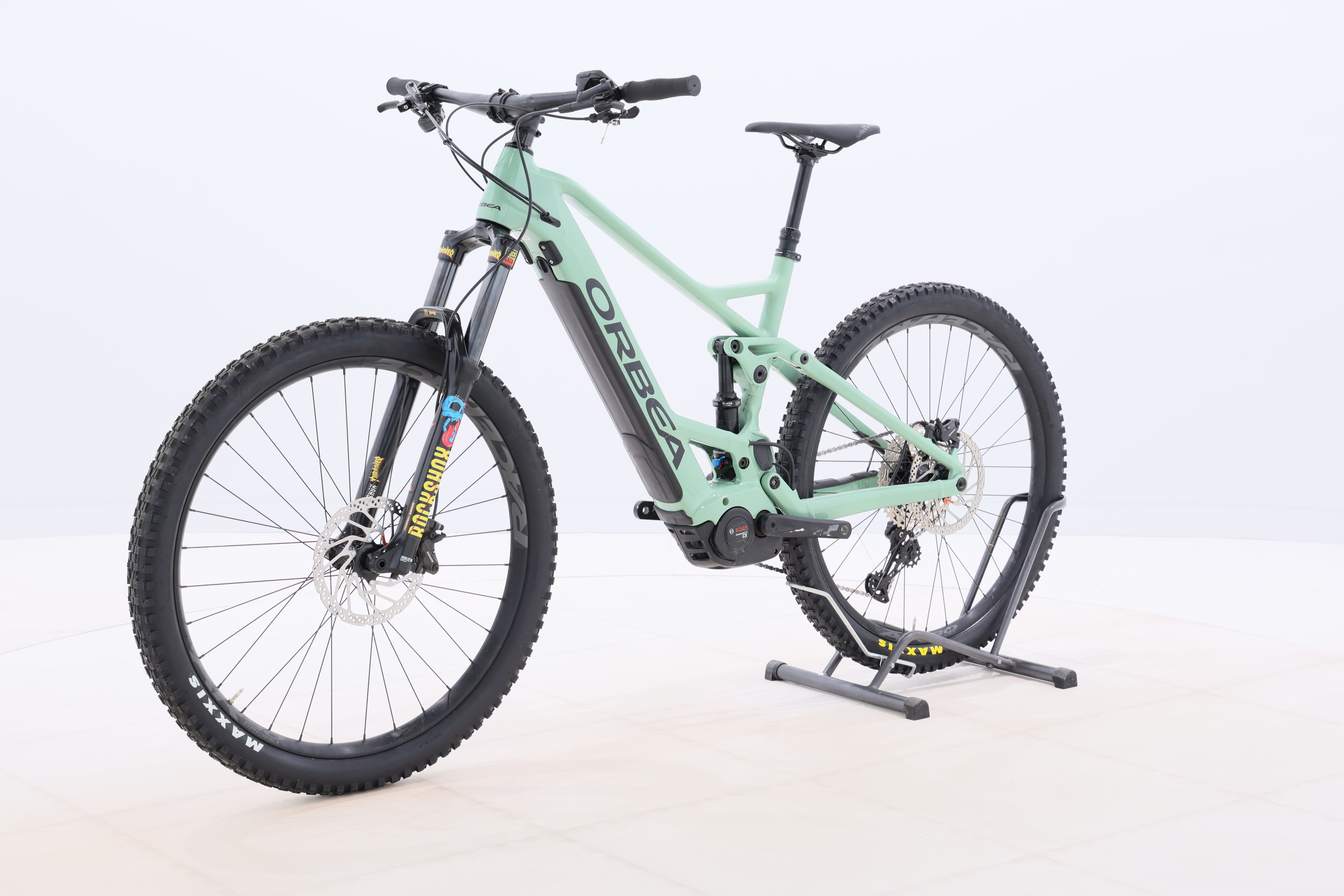 5c028b57-62fb-4c85-9a43-5a7b9cf150c0