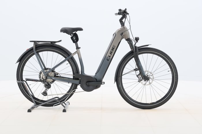 Cube KATHMANDU HYBRID SLT 750 2022