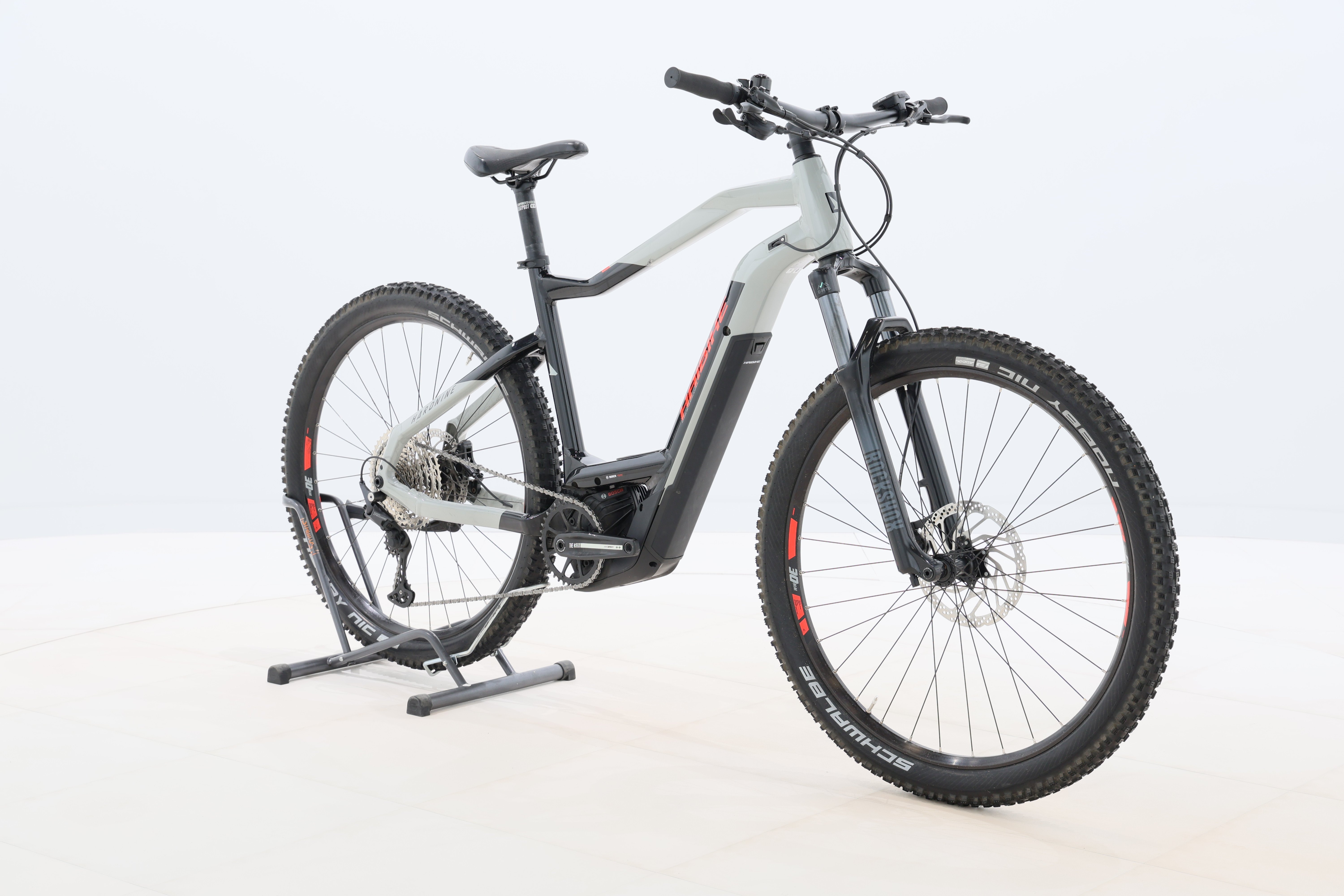 8ee7863c-b0dd-403a-86ce-4e41b784c08e