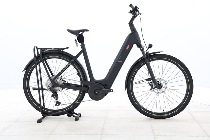 Cube KATHMANDU HYBRID EXC 800 2025
