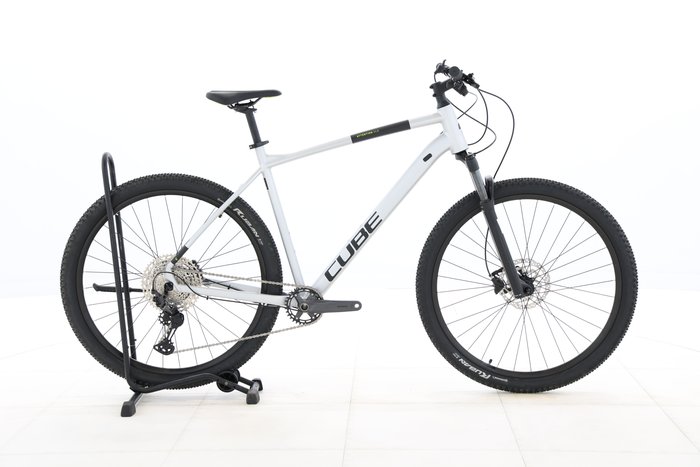 Cube Attention SLX 2023