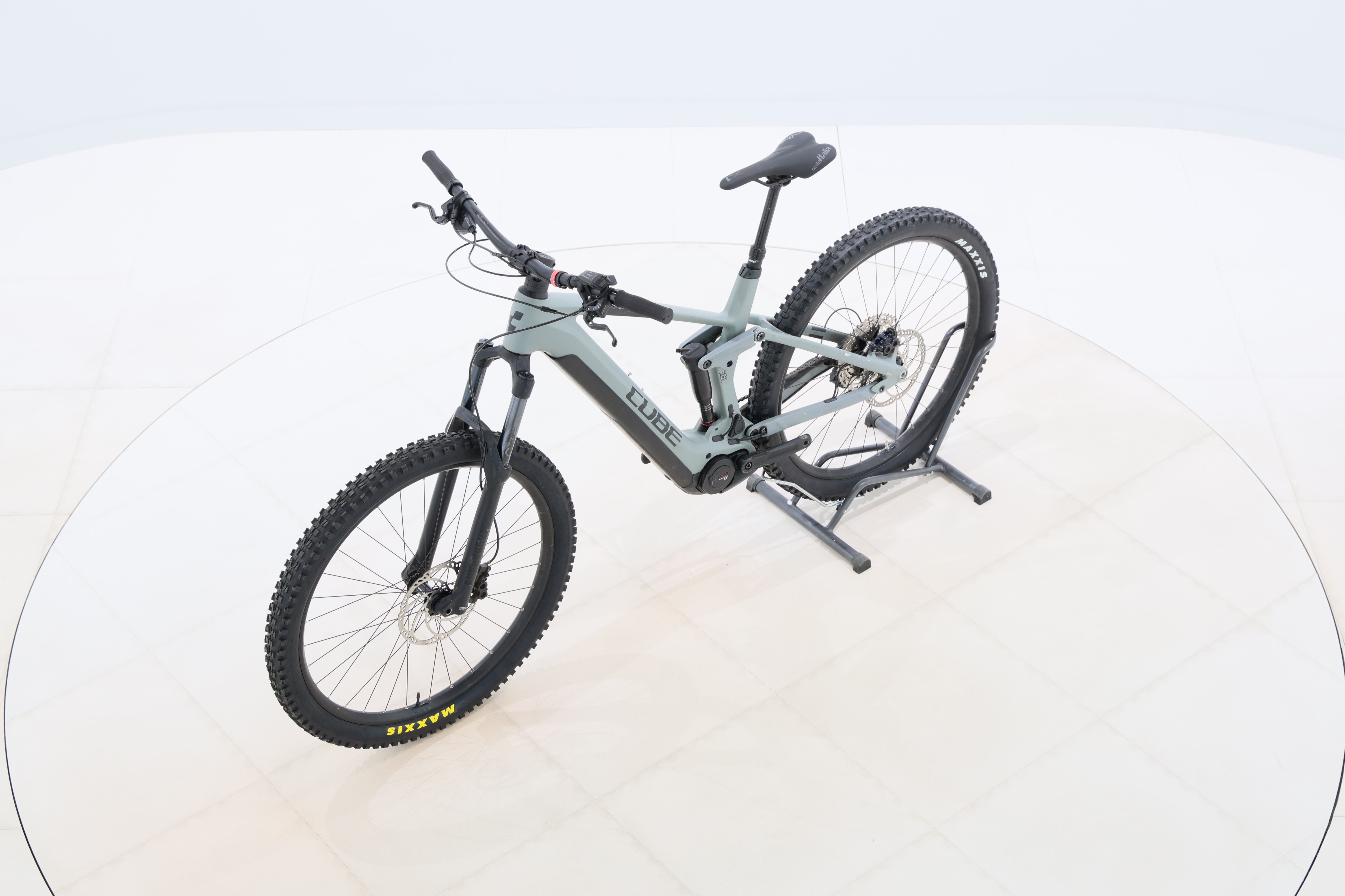 b30bd43c-63ca-440f-9700-539ba7670568