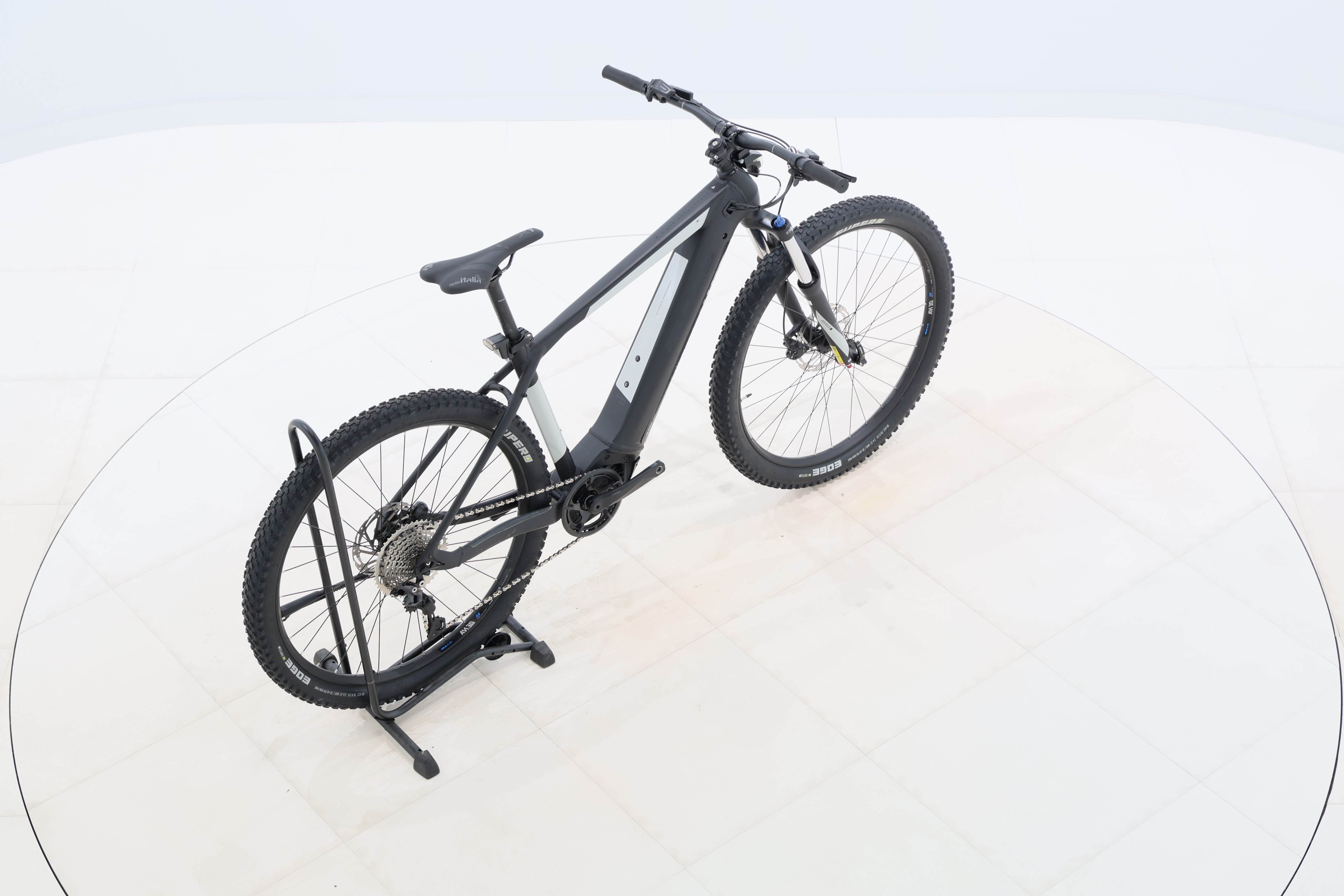 ed35254d-8ff6-4efc-8798-bcbab6781ad3