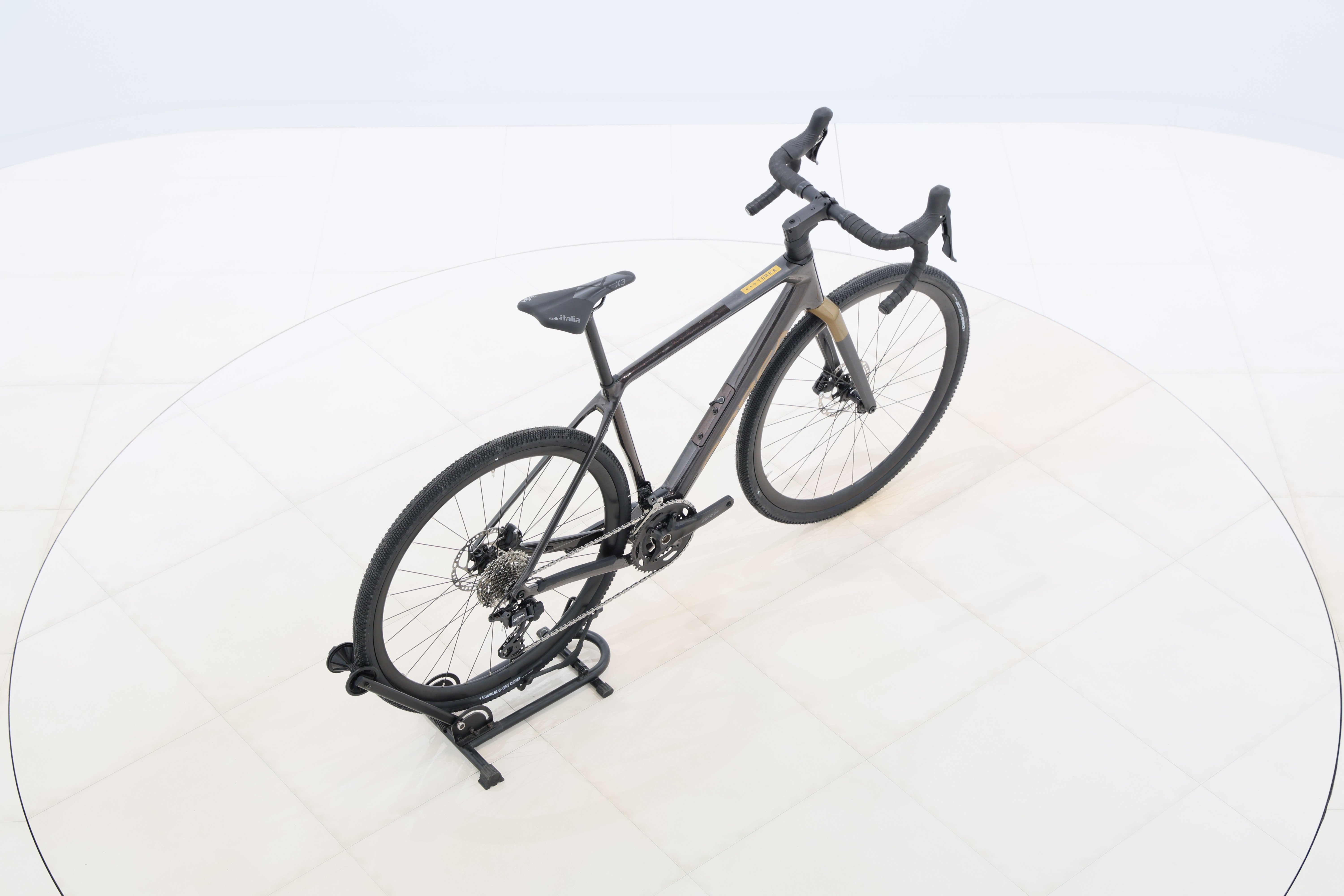 1f113c06-2808-4b9c-8ce8-38b0e83334e4