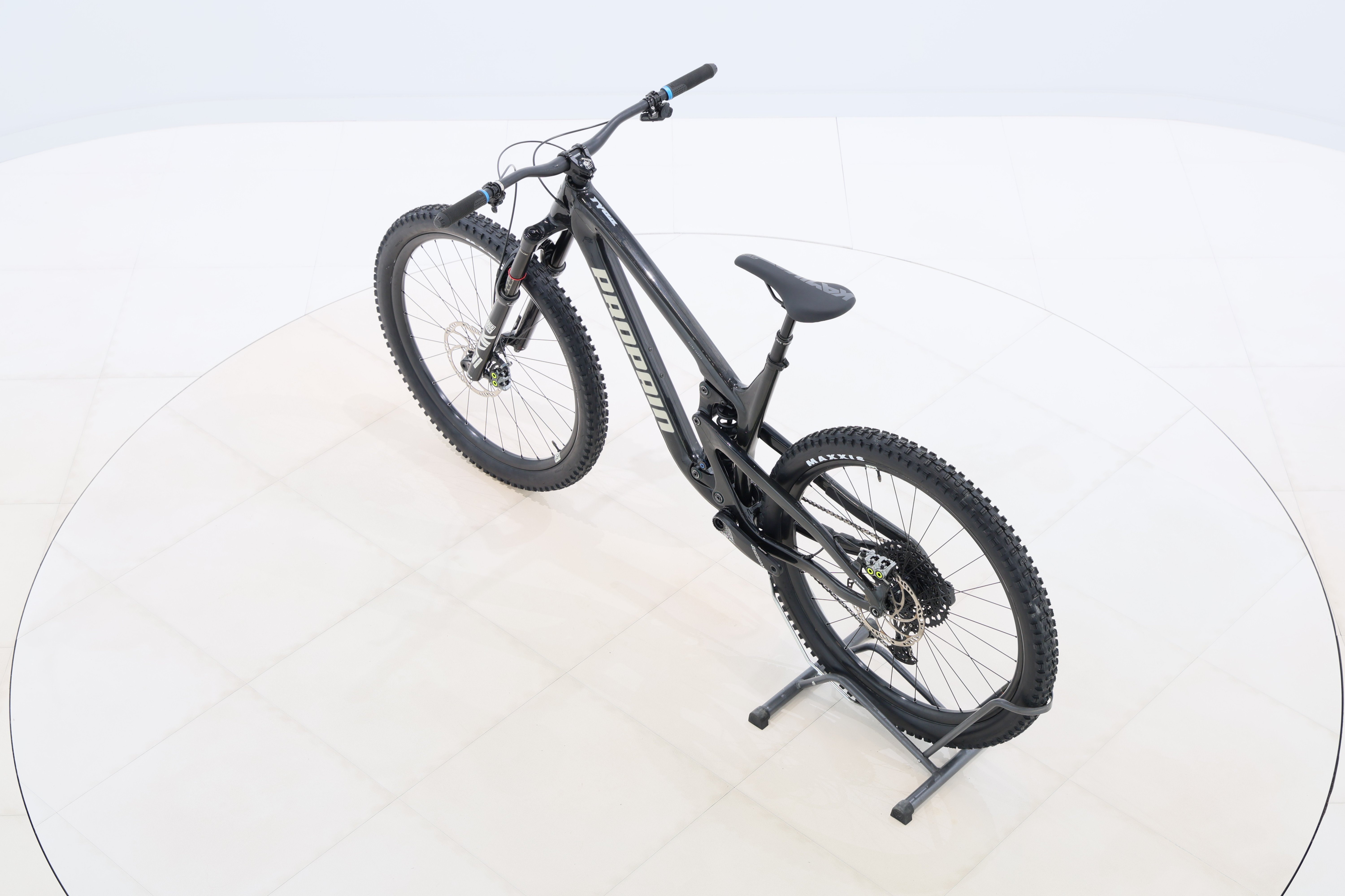 d06e3209-7d03-4c27-9bc9-8682f22fc76e