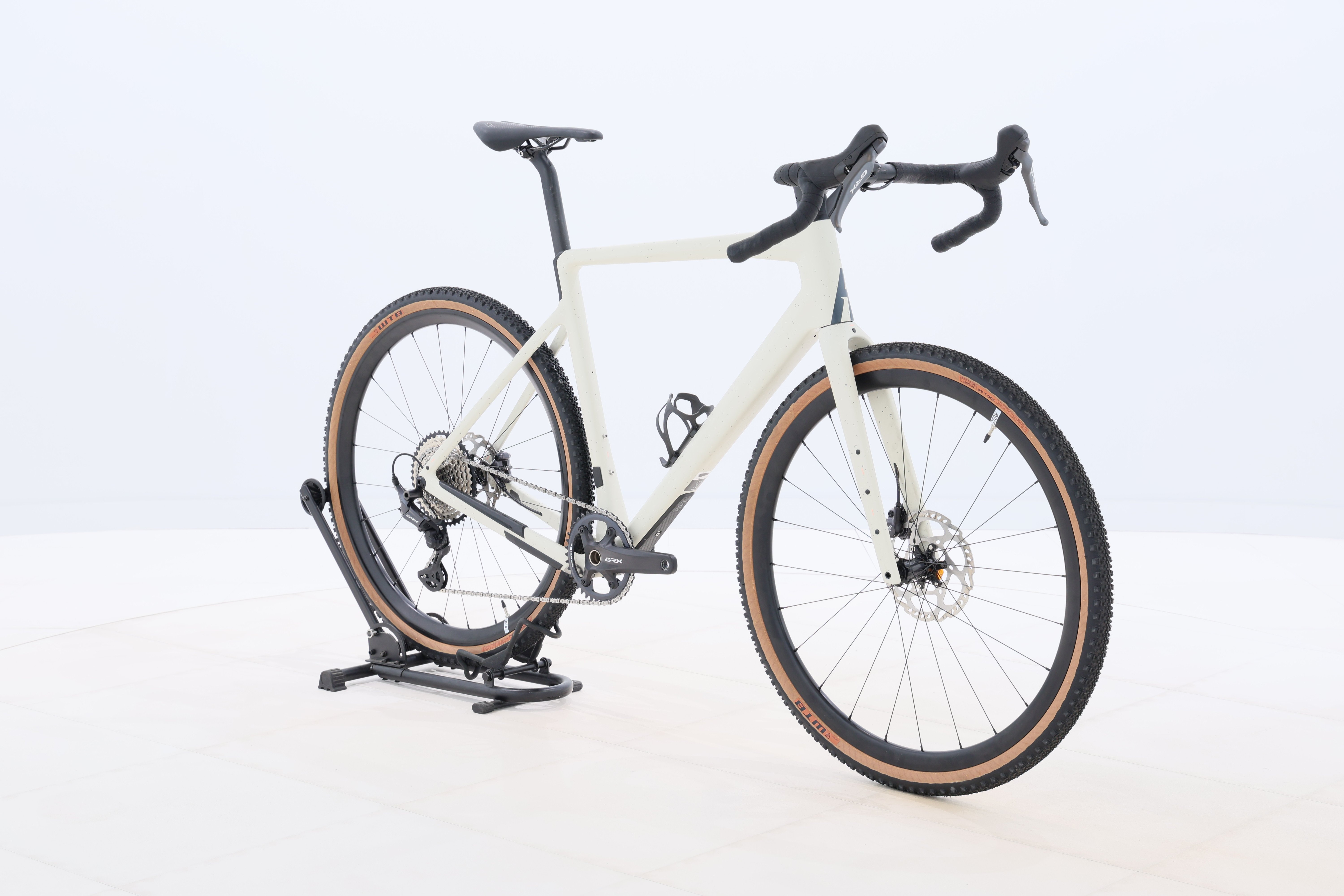 b91703fa-063d-4231-a0c8-51b0545af3cd