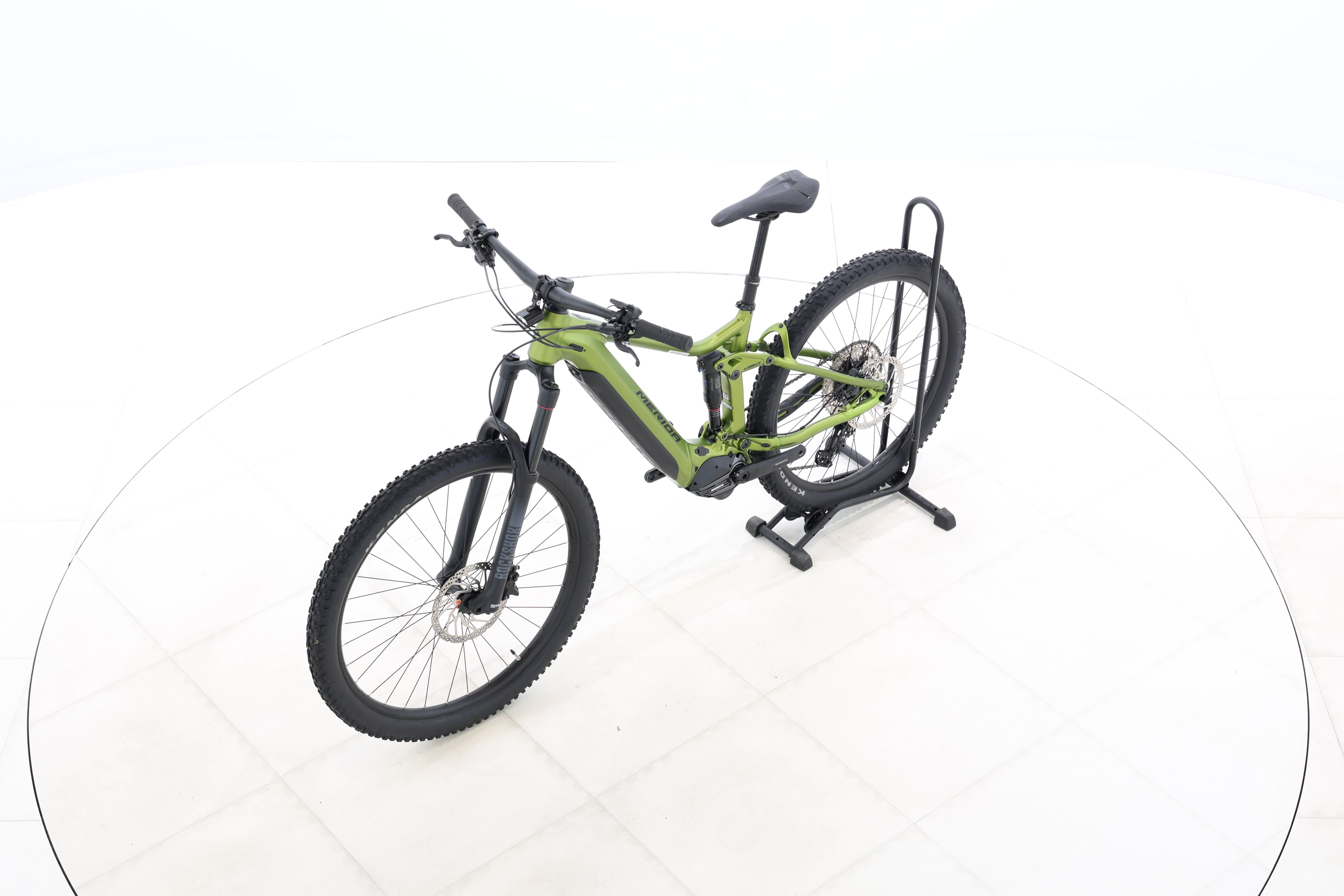 de5e0b01-5e65-44f6-9d84-f499771a9efa