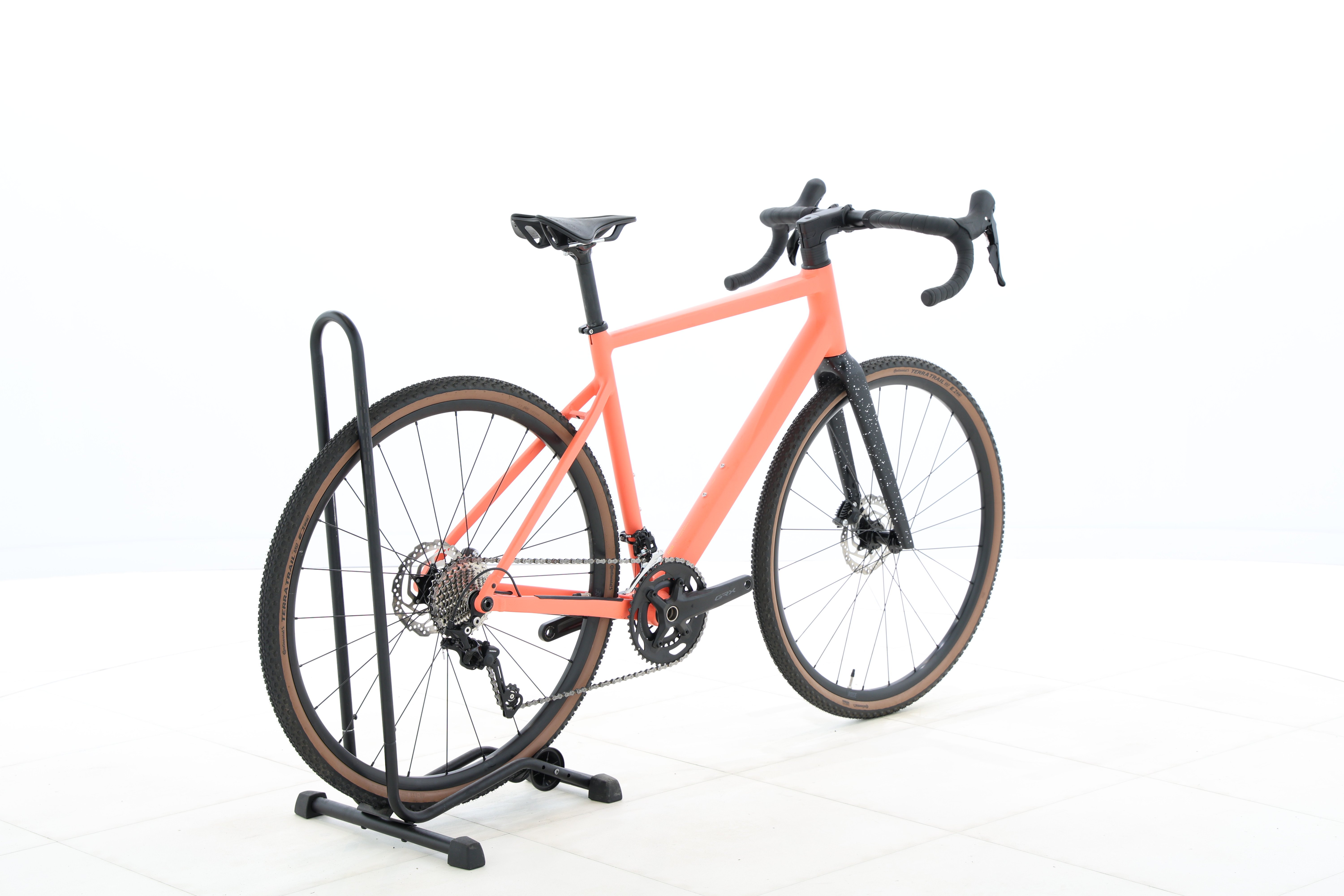 f82275f9-f8b8-42b1-b843-cf3283376f89