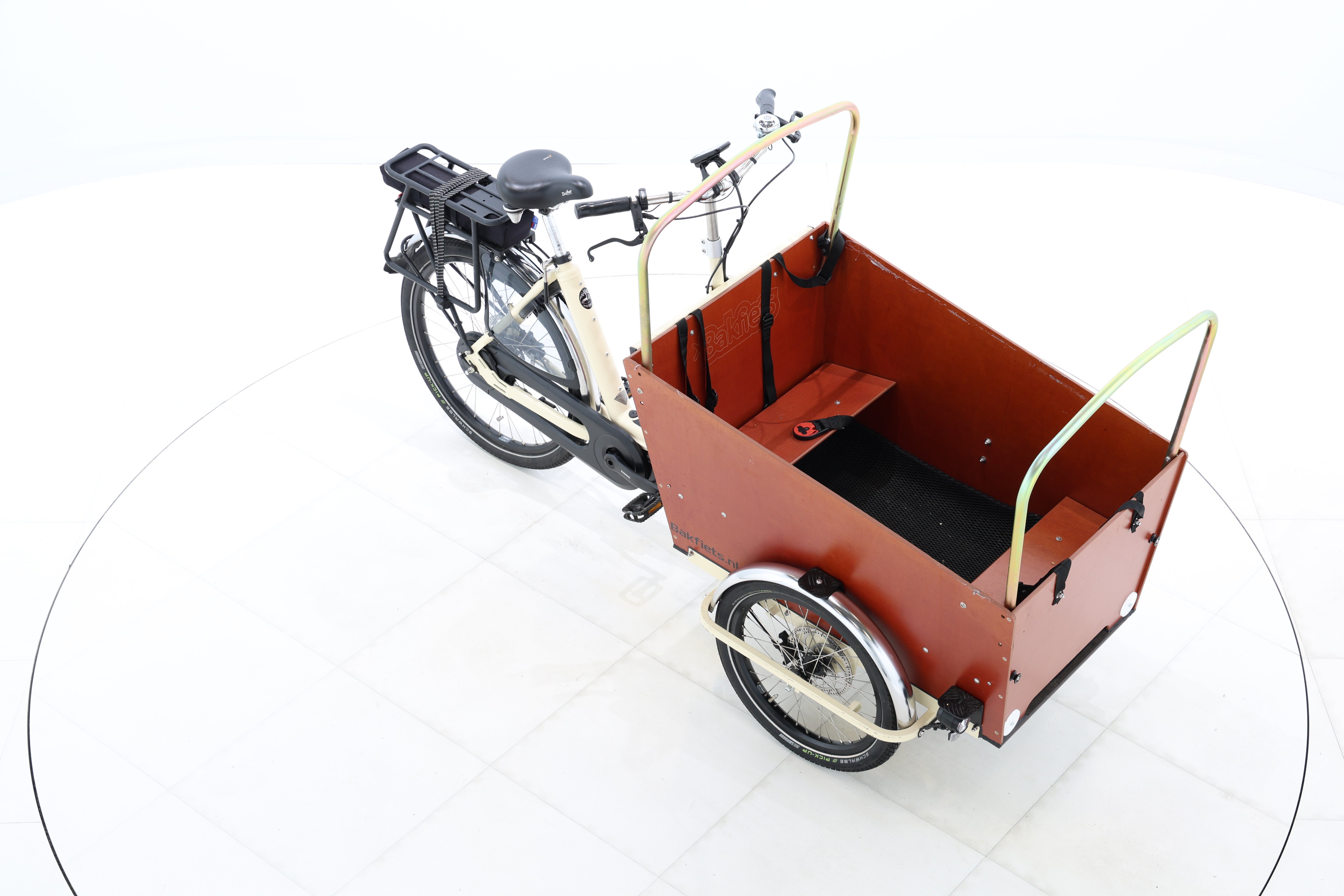 b6e64f68-e35b-4ebc-90ca-7851966854ed