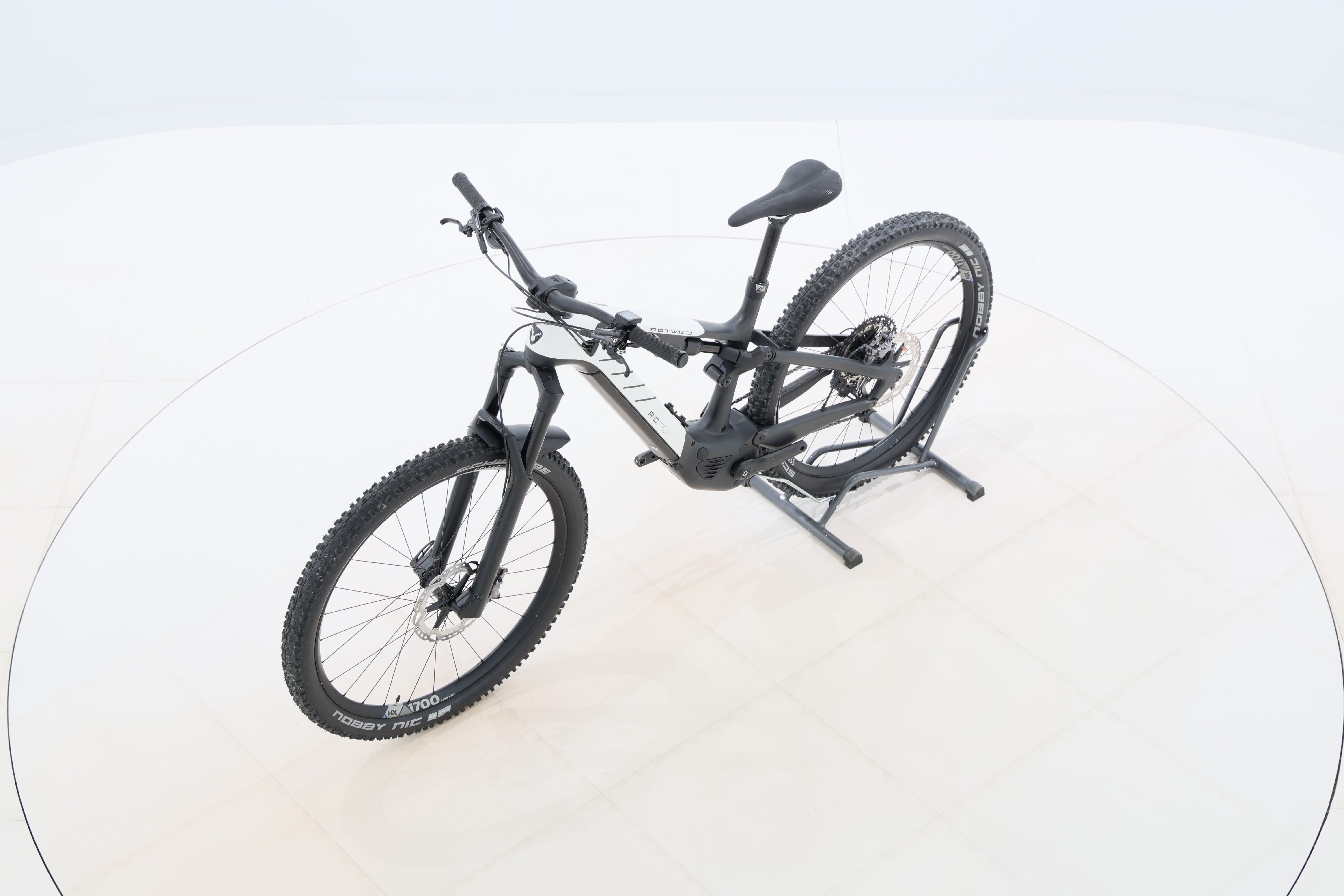 4ff5bdc6-26f7-44b7-bc0b-8ebde58a13fb