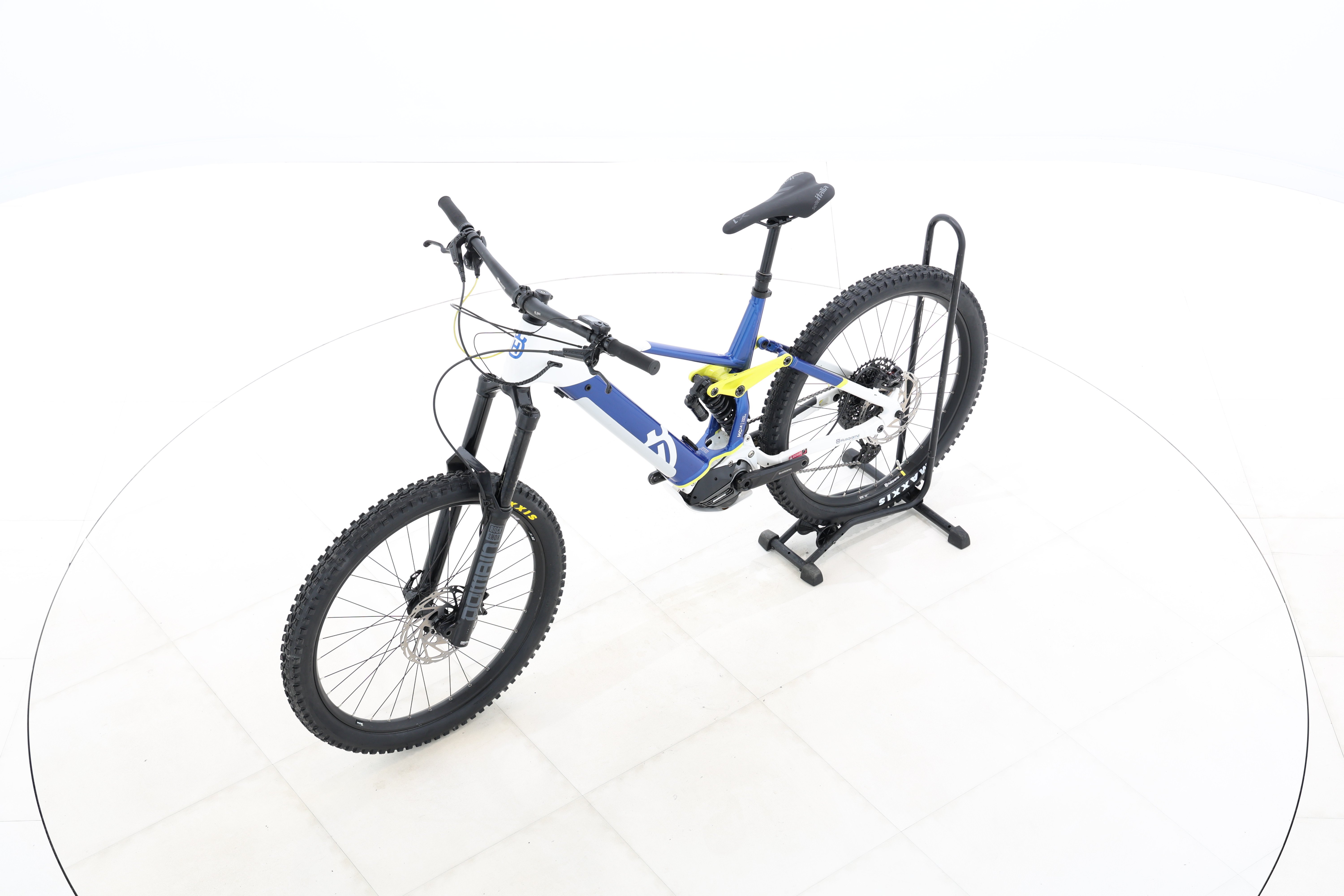 85679118-10f8-4bb4-ae83-bd71ef5d2a86