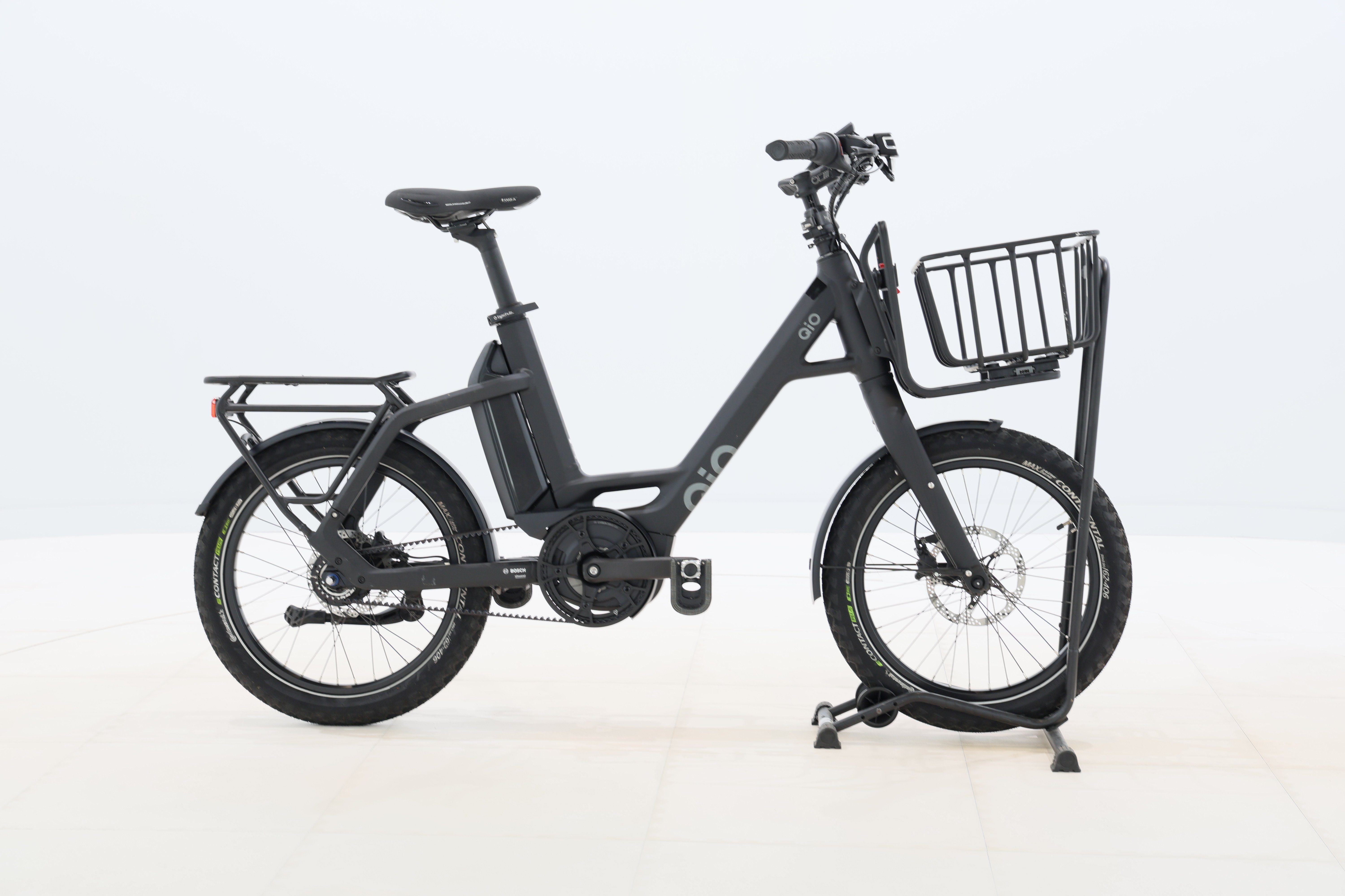 8bb64a5b-b5c6-4f35-8d0d-cbcea030646f