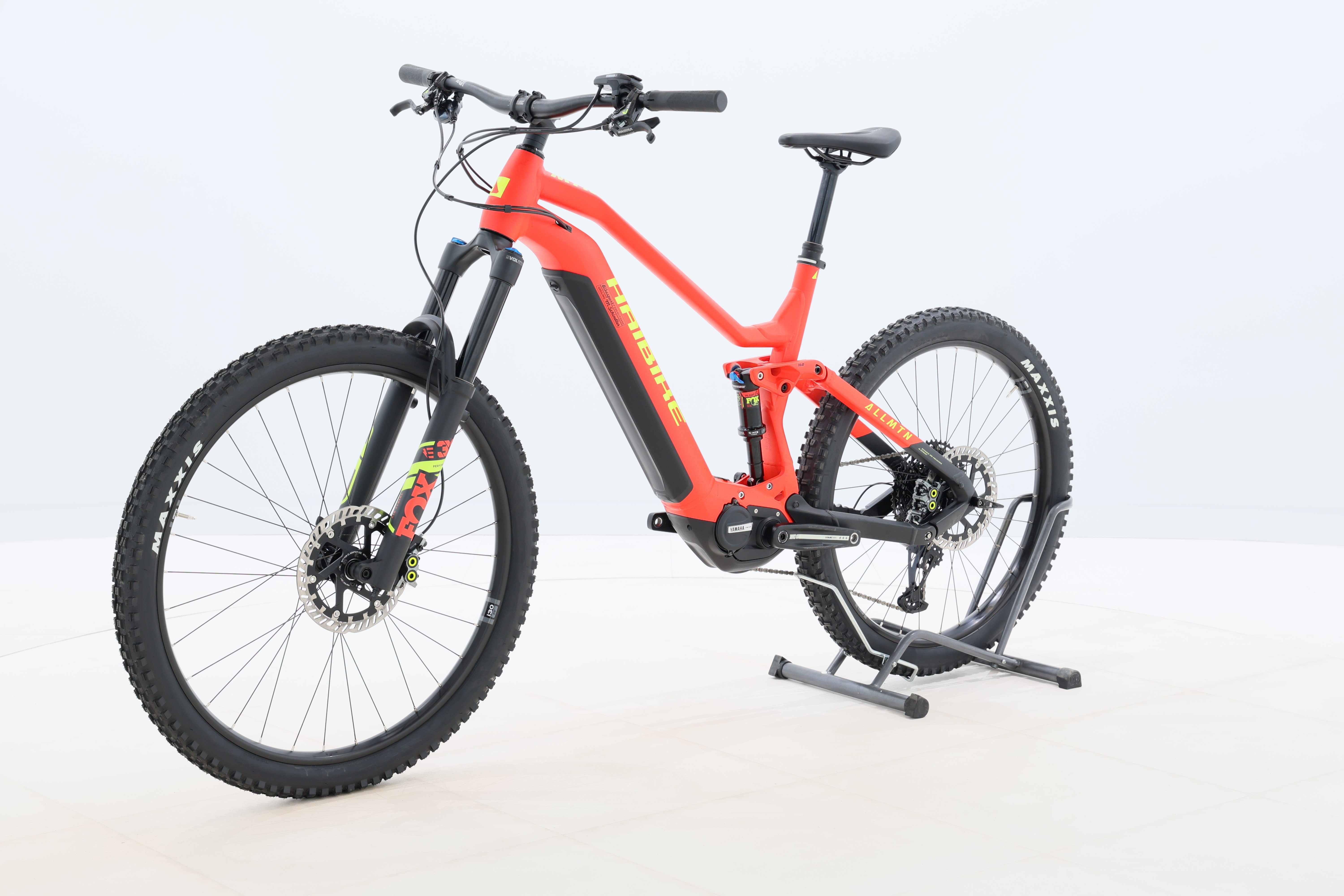 8fbf89b4-62a2-4fd6-b73e-22b03d46e086