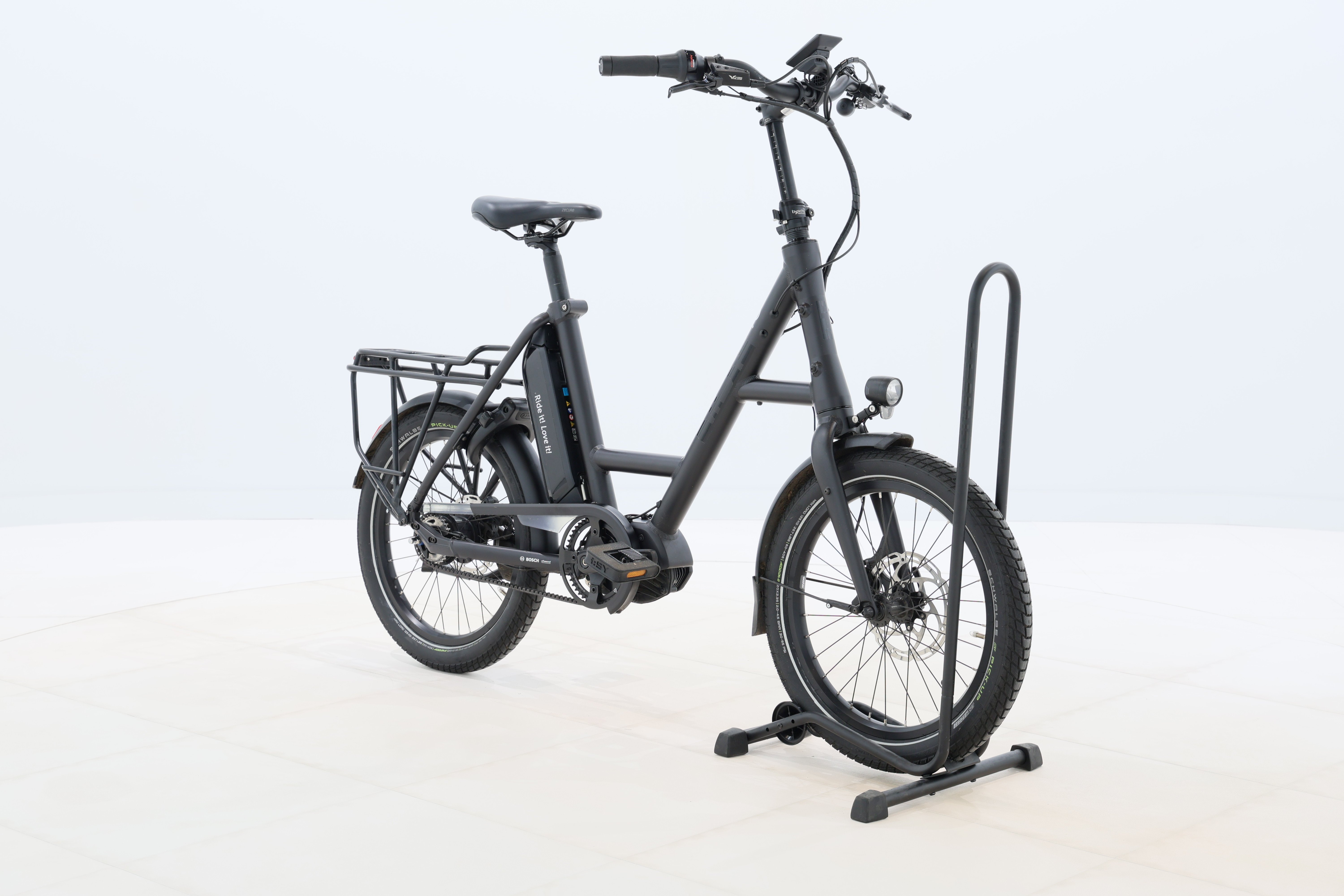 938bf22c-c450-4002-85c2-3575bf1fa7a1