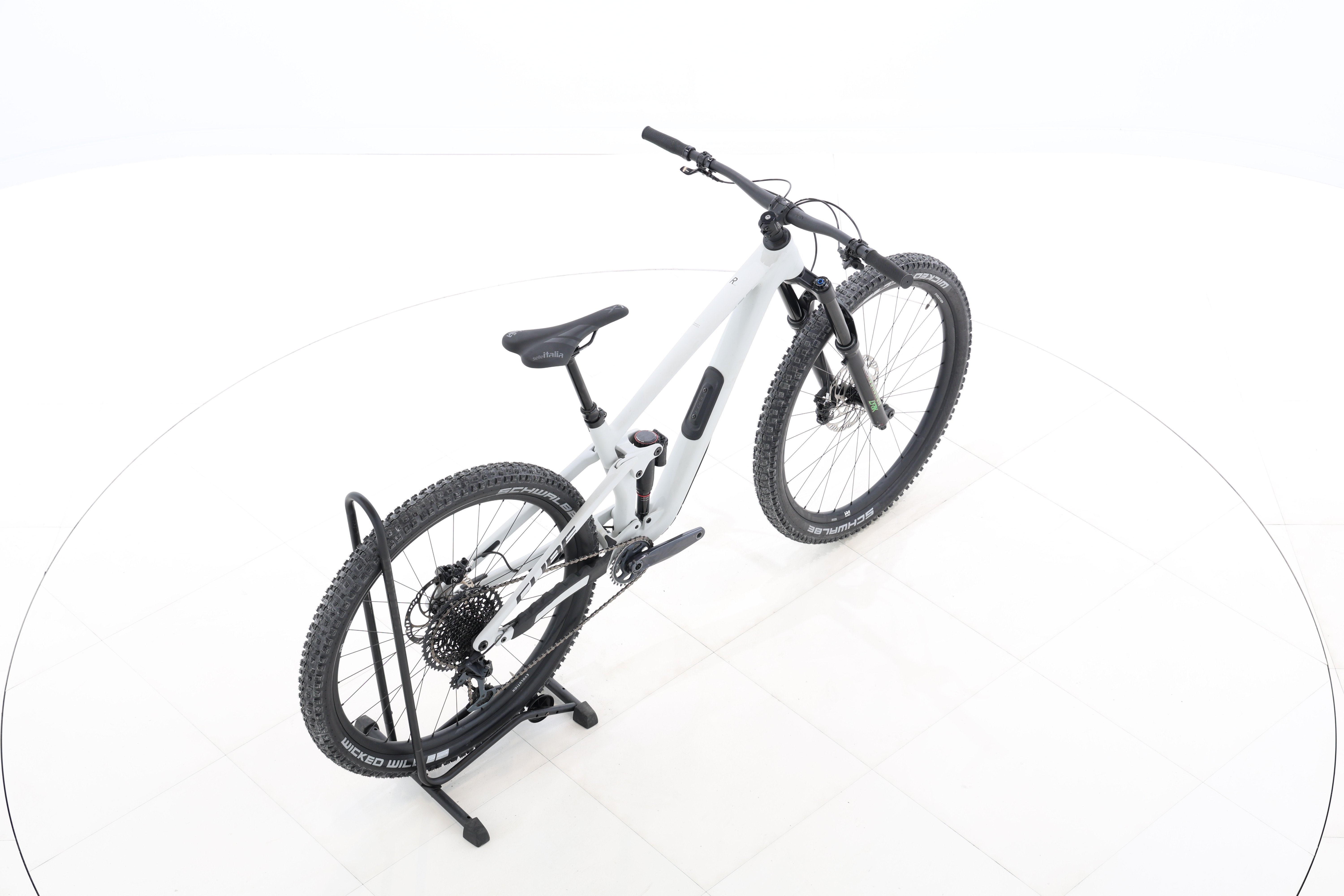 422e5e70-ac2e-472c-826a-016a450fdd6e