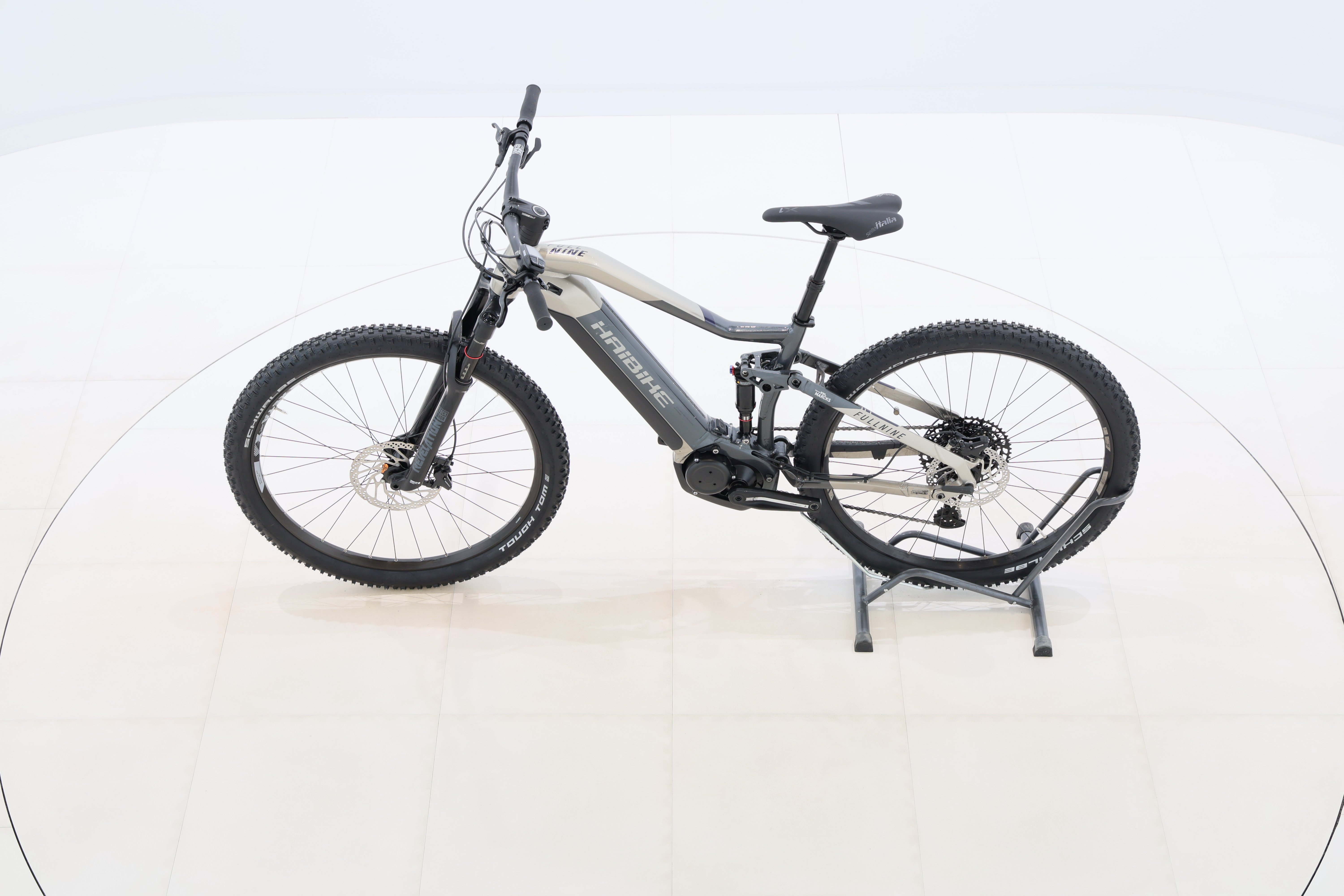 6ad934cb-d54a-4b74-87b6-0d9e04894c1b