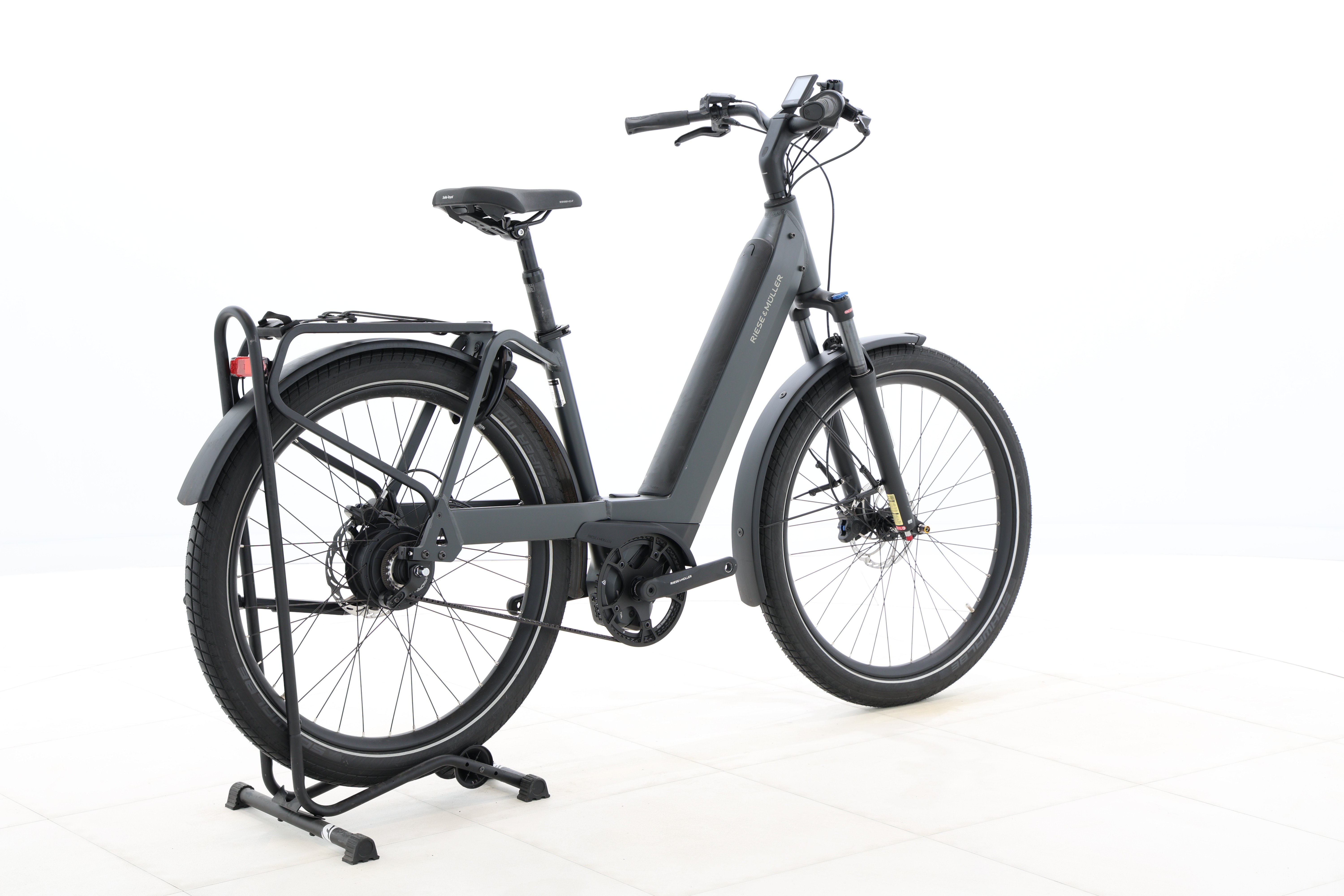 6f9af0df-f53f-4cd2-bfd2-16ea9926ef6c