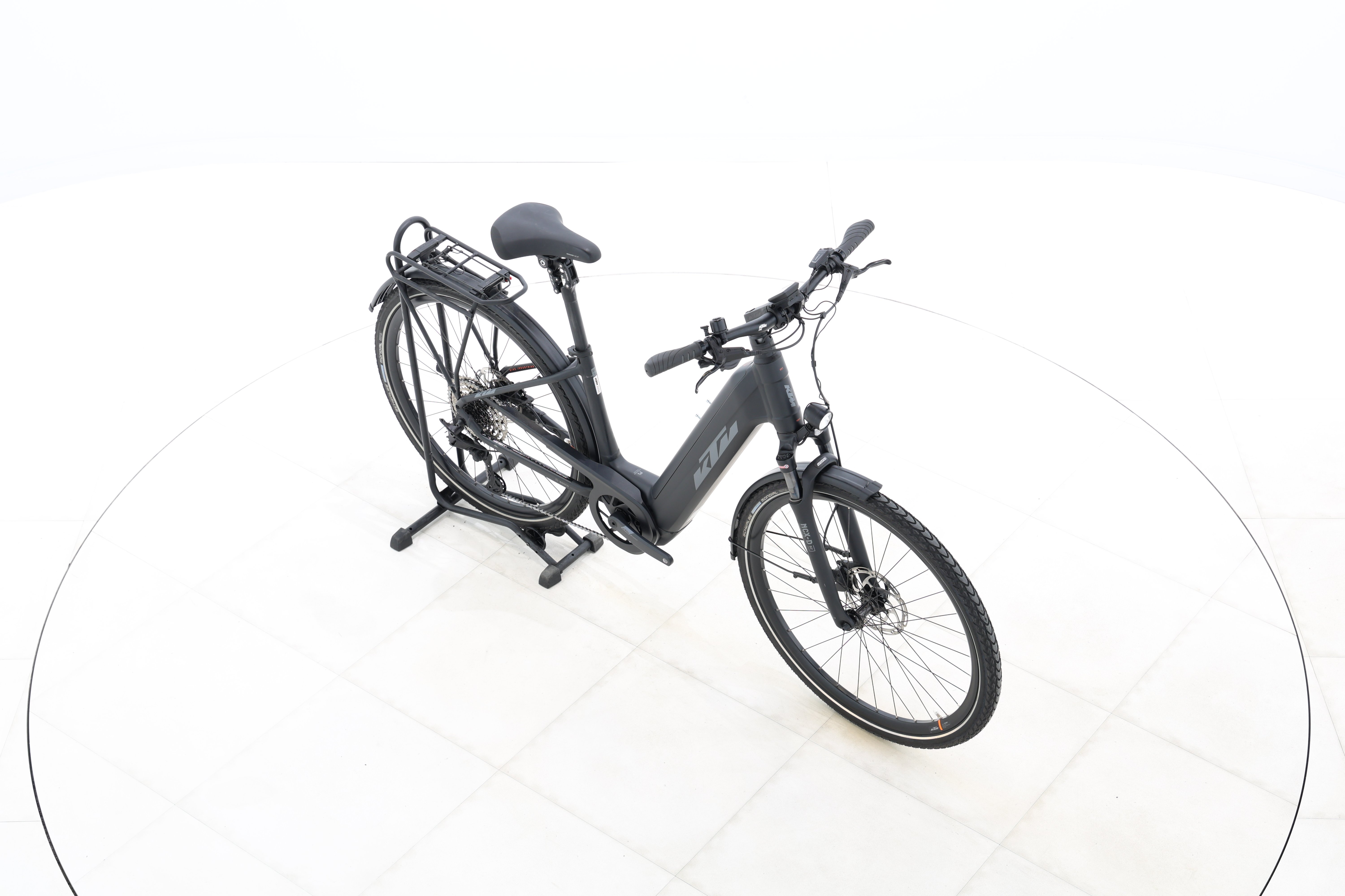 cc38e665-d2c6-43a6-b773-94a92e846891