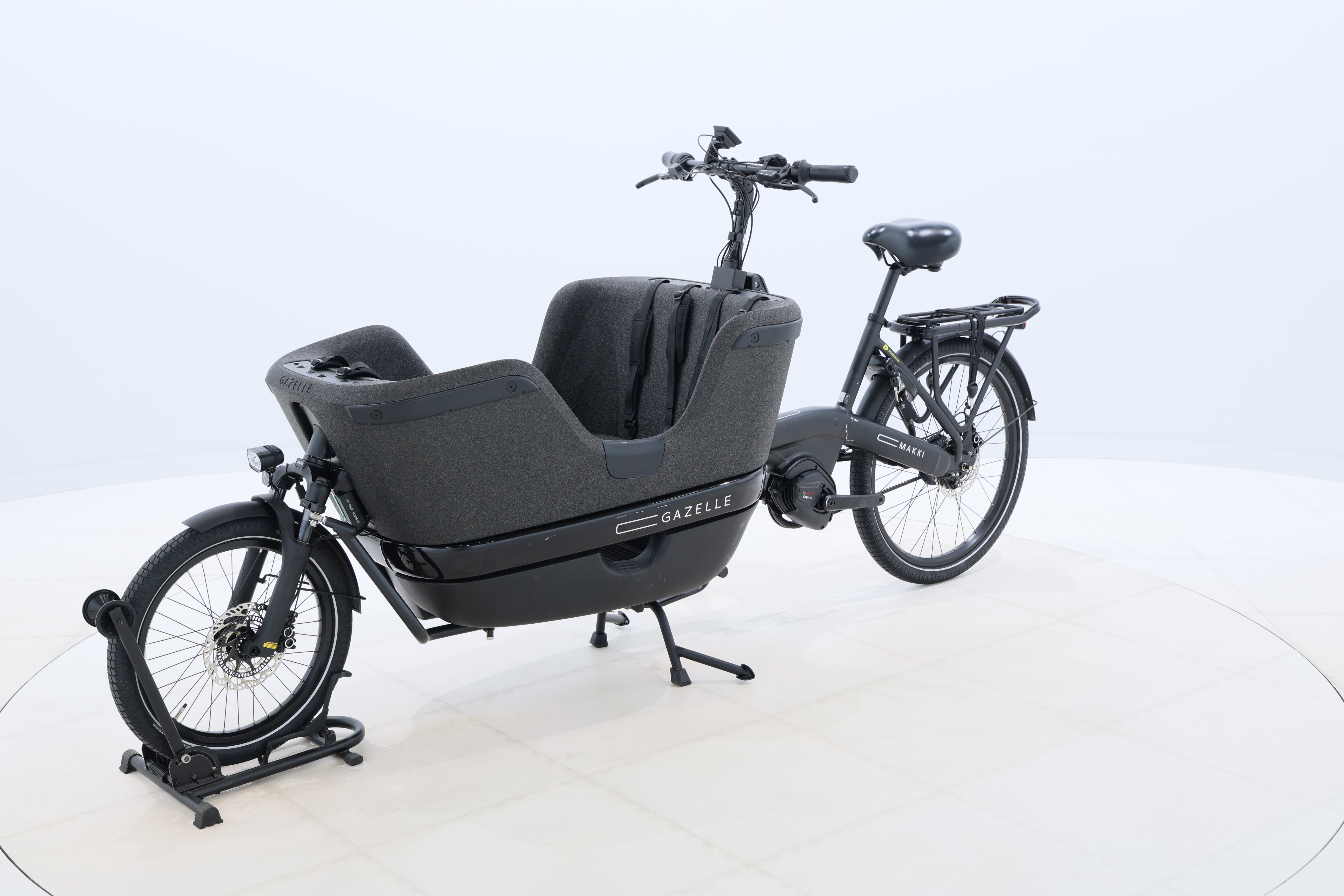 bd1f84b6-a2c7-48c9-94f3-db1921ba16e2