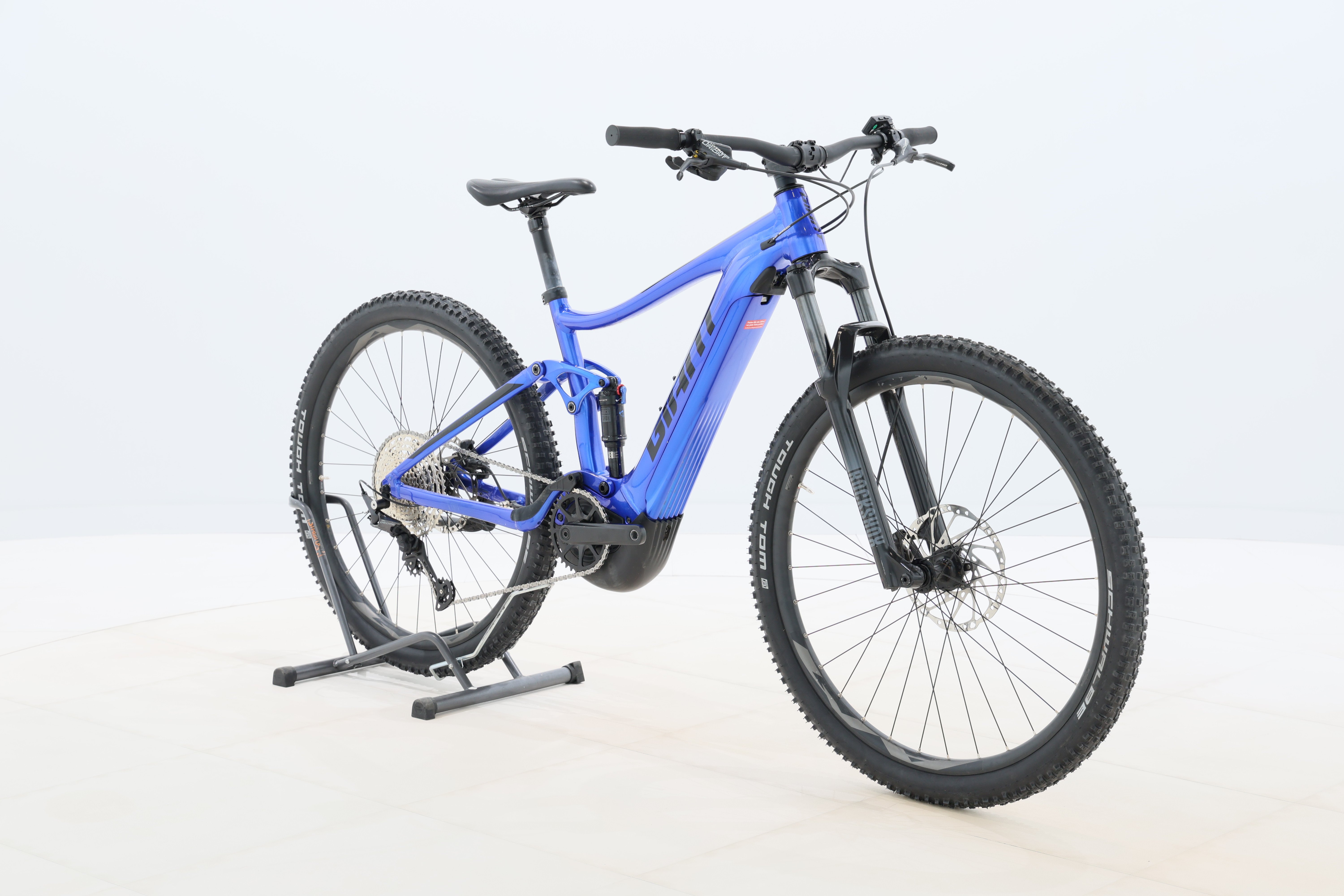 ef8cb6a0-3b32-4514-830d-e54bc514c323