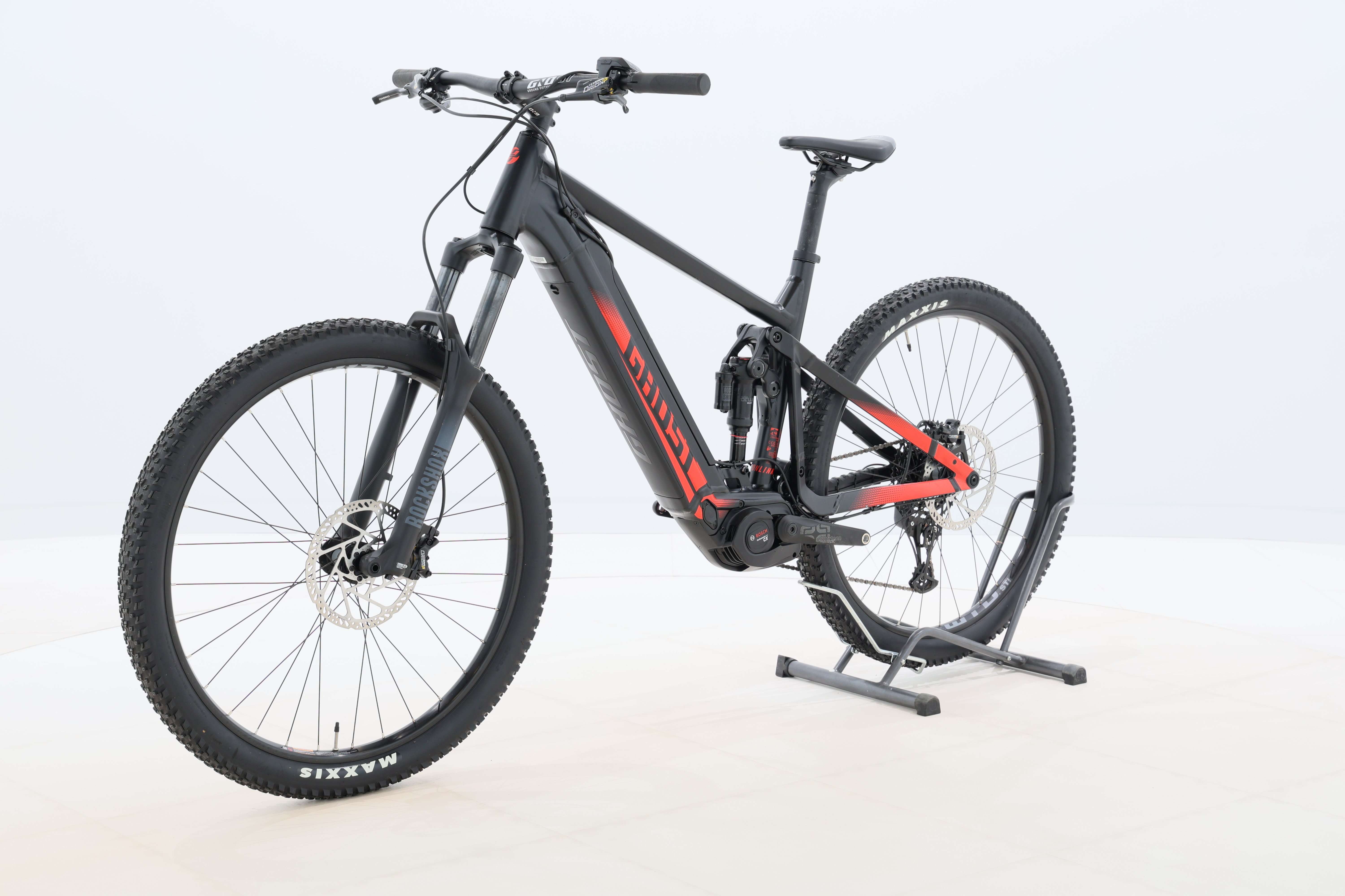 e3dad7b2-b1e7-43f0-a4c8-b213251dd5c5