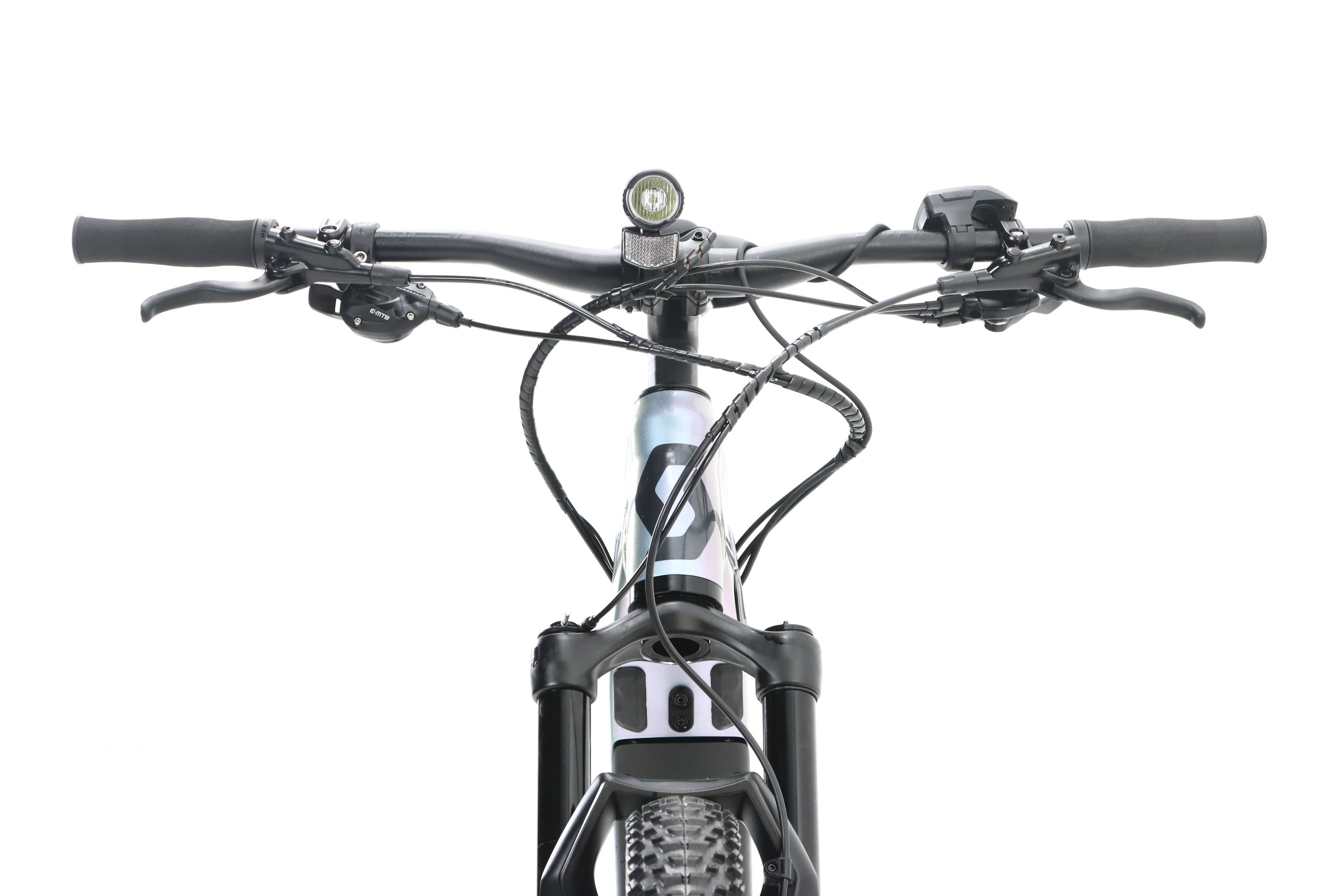 9586c556-f302-4586-847a-6b45b79bbc90