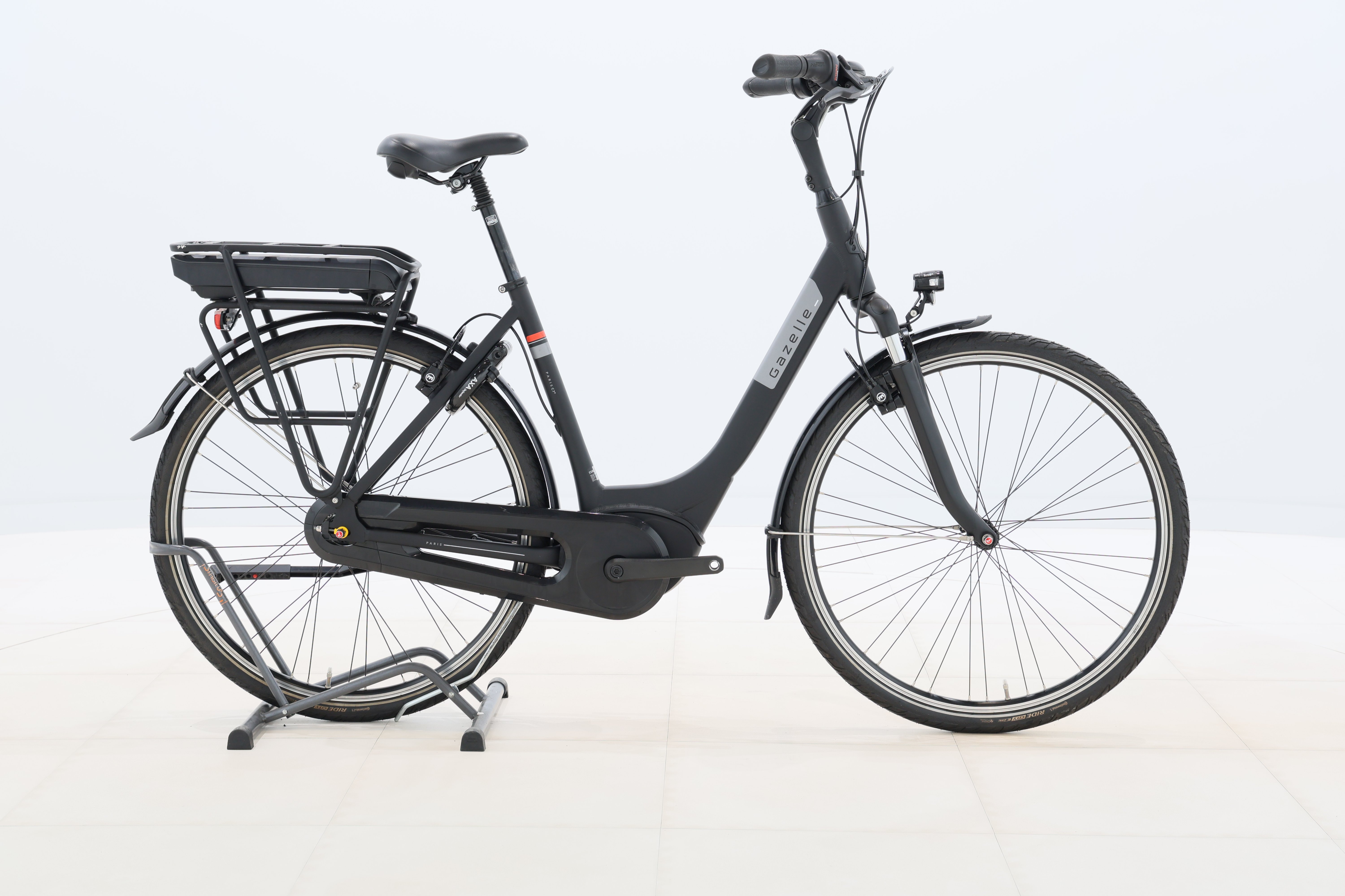 f6fc1f0f-bced-4d6f-97d7-ca961f3fe3ab