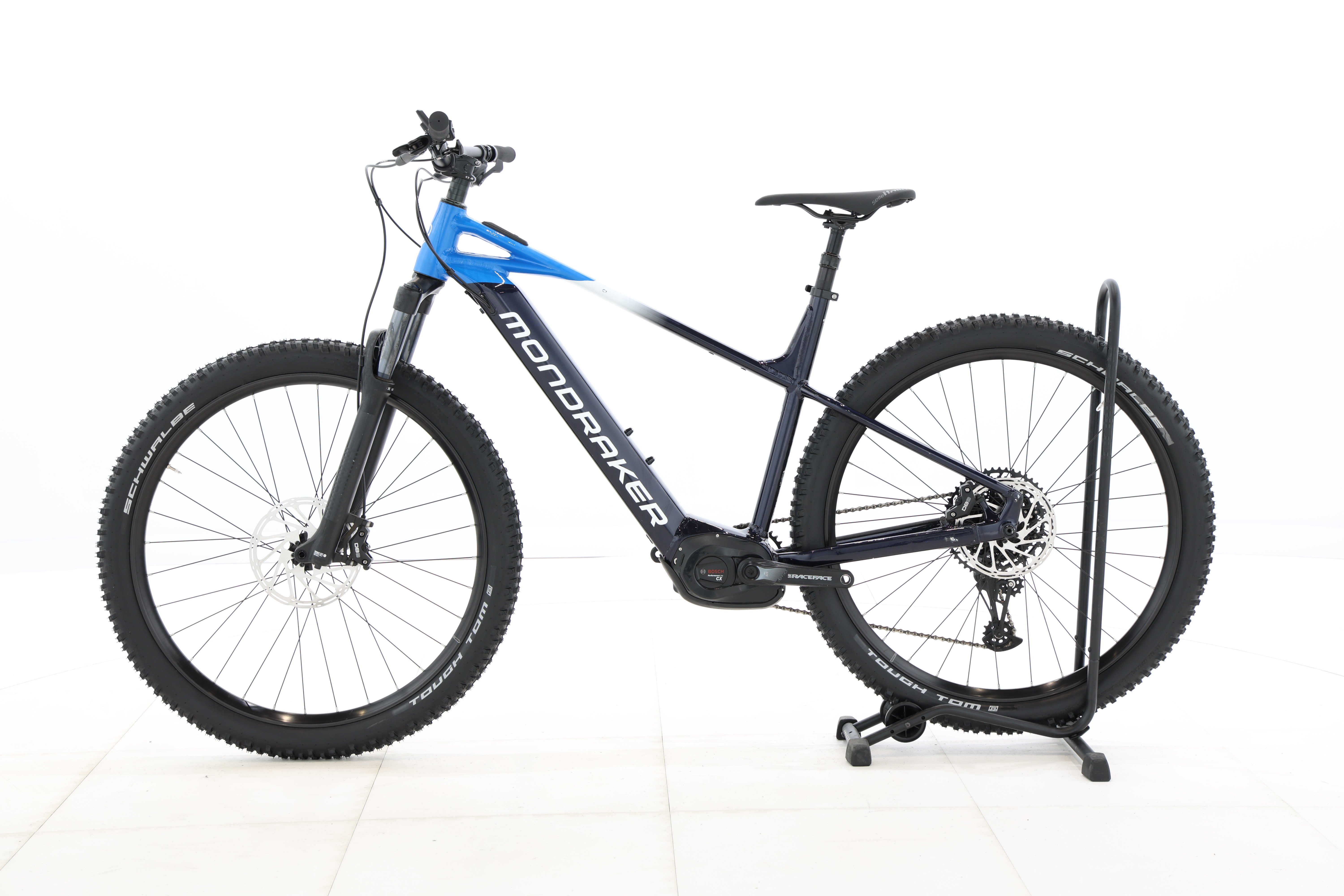 b99de666-ebac-4d52-9774-2f5e8f3f462f