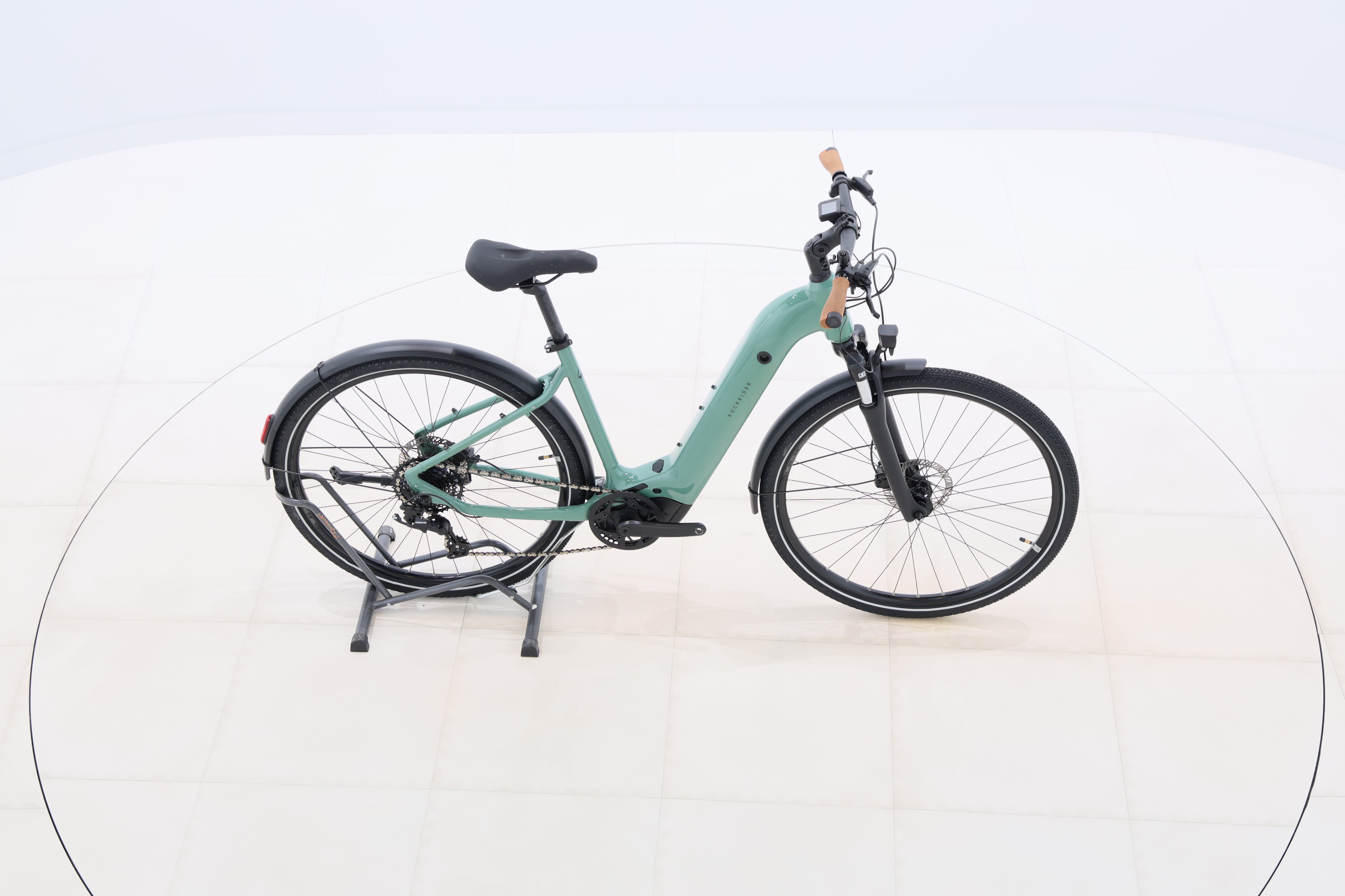 f53b539a-169a-4df5-961b-c7435943bdab