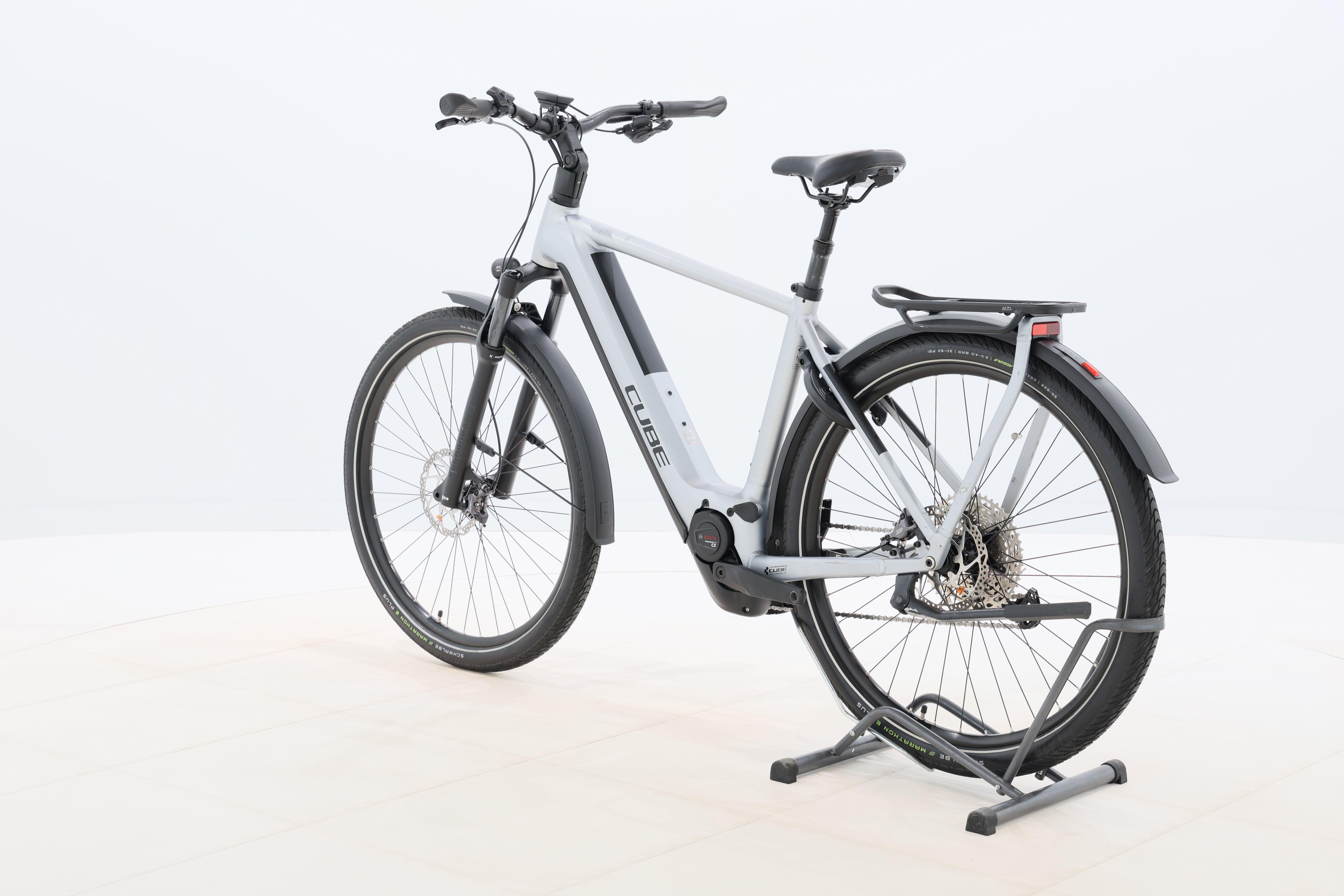 a706e725-8eef-466b-a077-46df5393085e