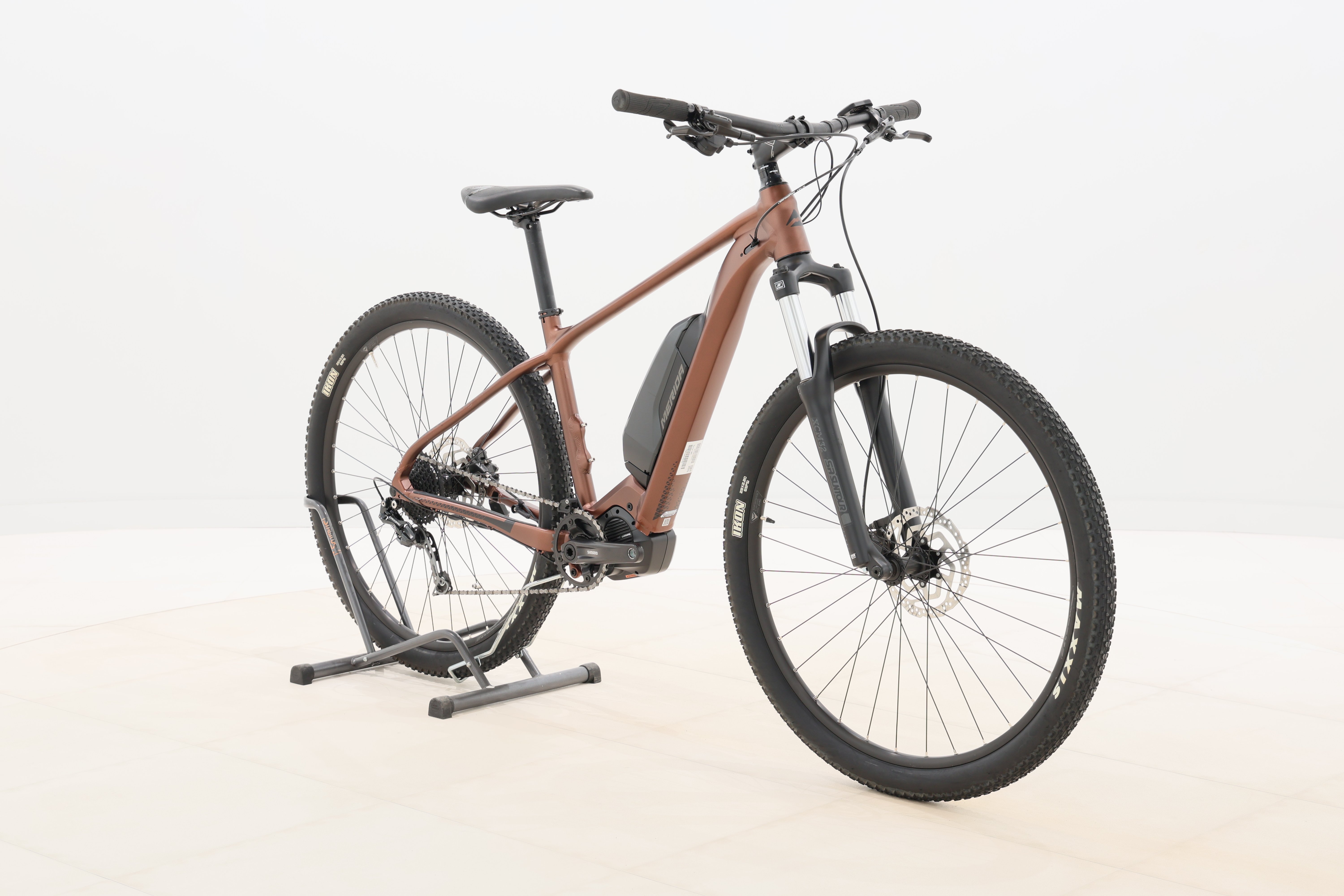 c53034f3-e170-459a-b5a6-5bea5189b1ab