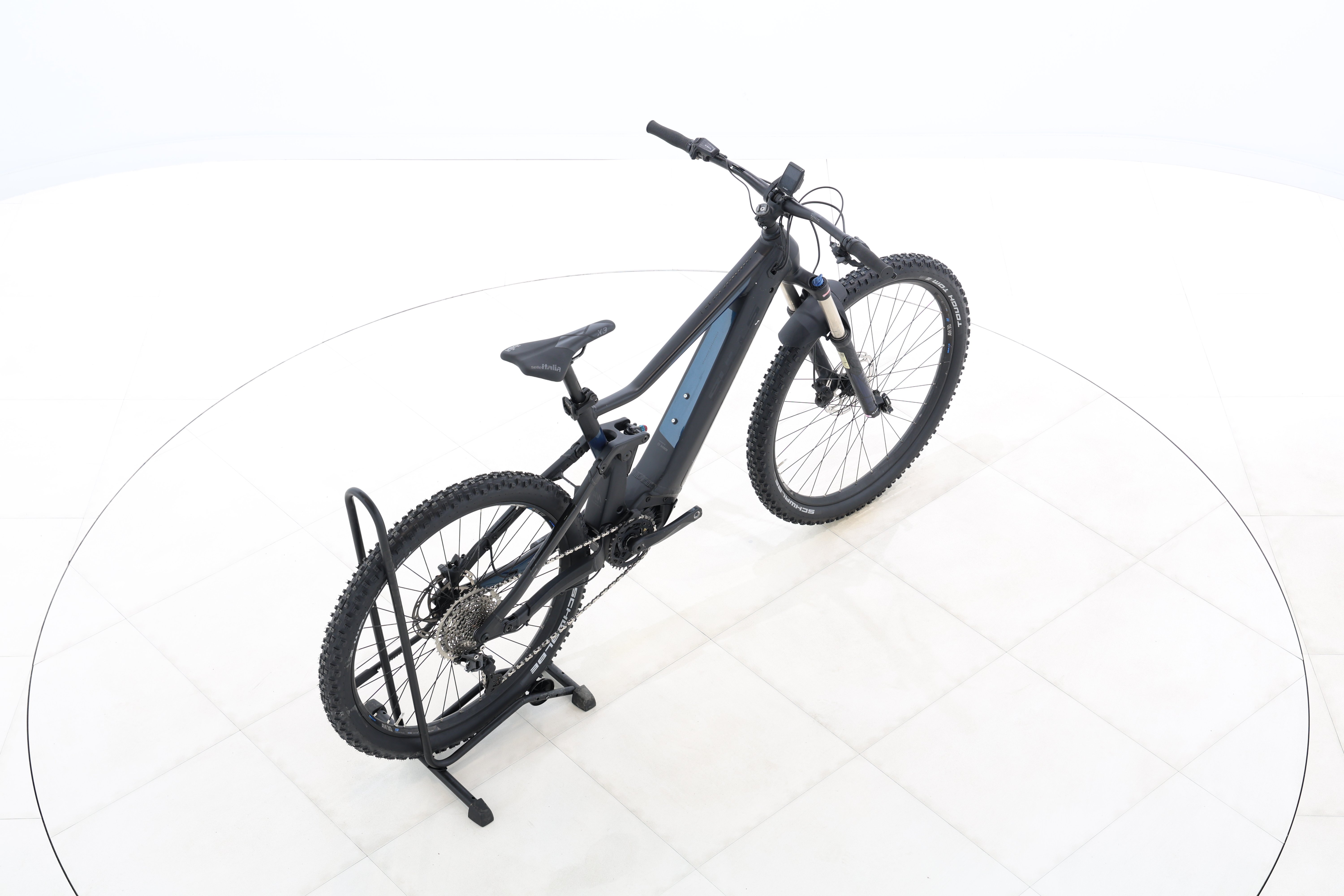 9689572d-f5a6-4dff-82ef-5daec9df37ec