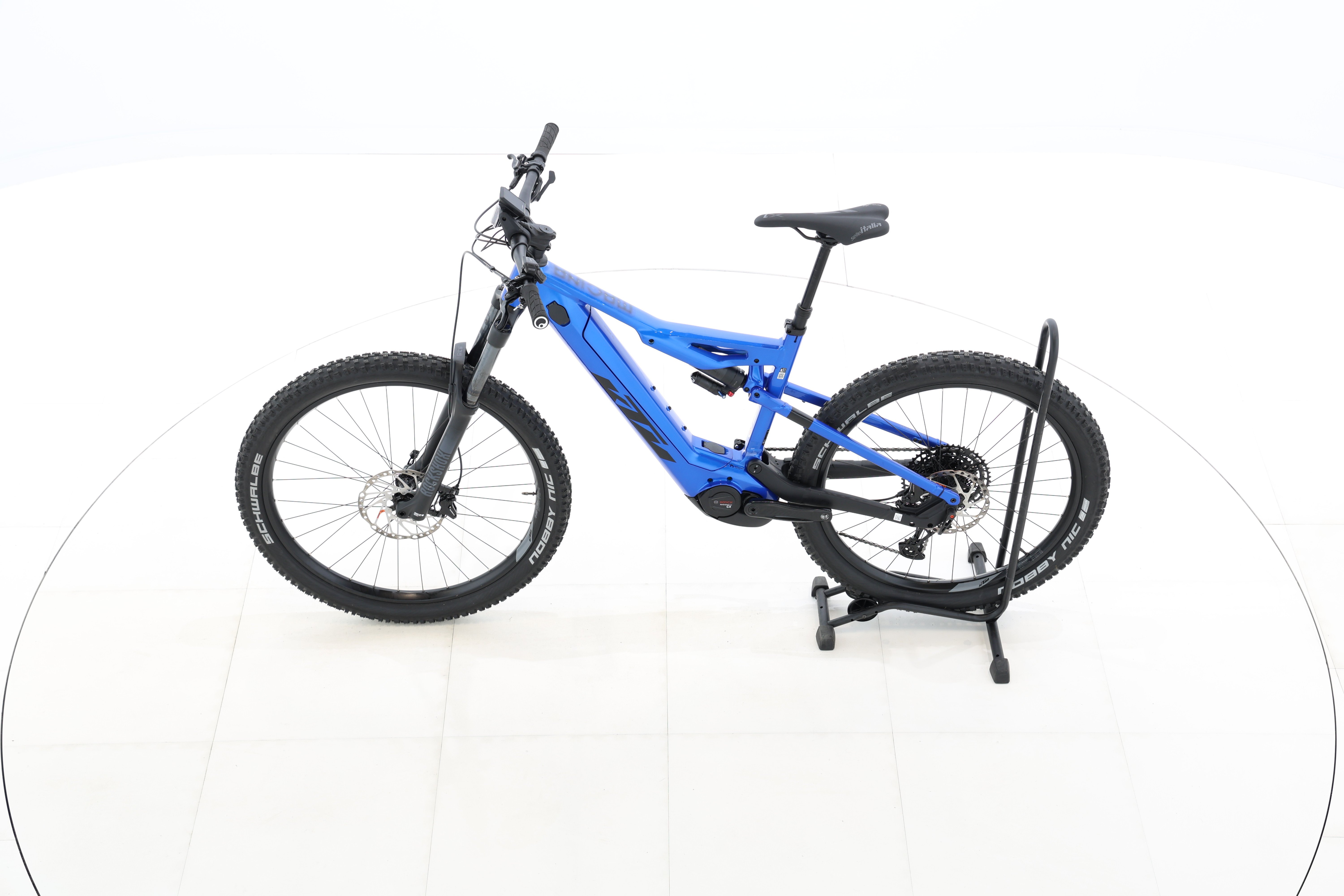 b053546d-3593-41c1-8867-7421c5f71513