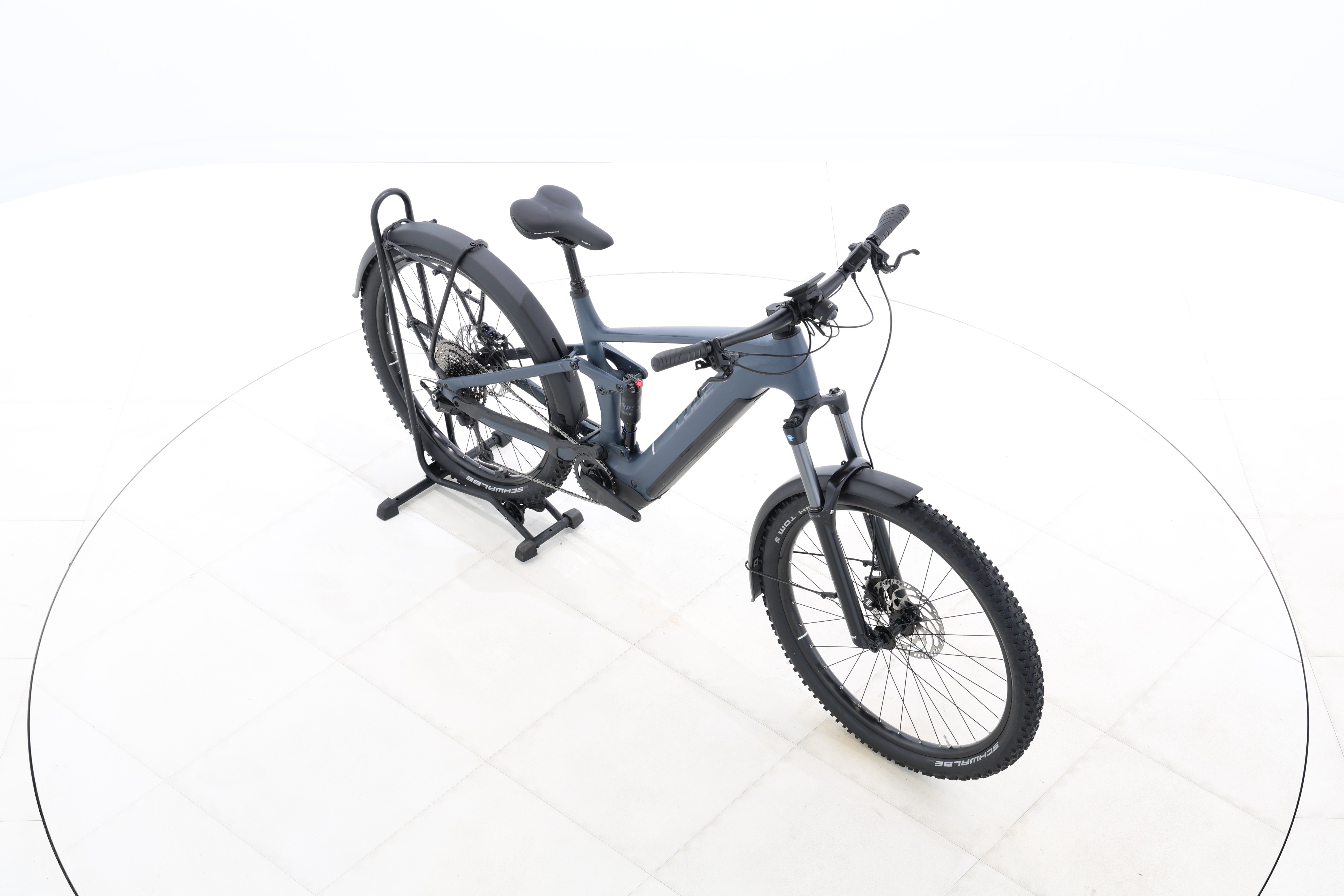 813eb2e4-a700-4906-9a8a-e9d21741f4ef