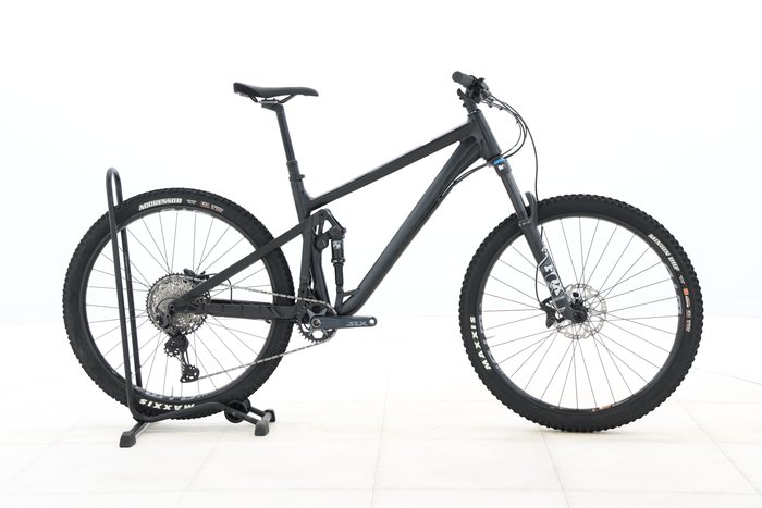 Ghost RIOT TRAIL ESSENTIAL 2023
