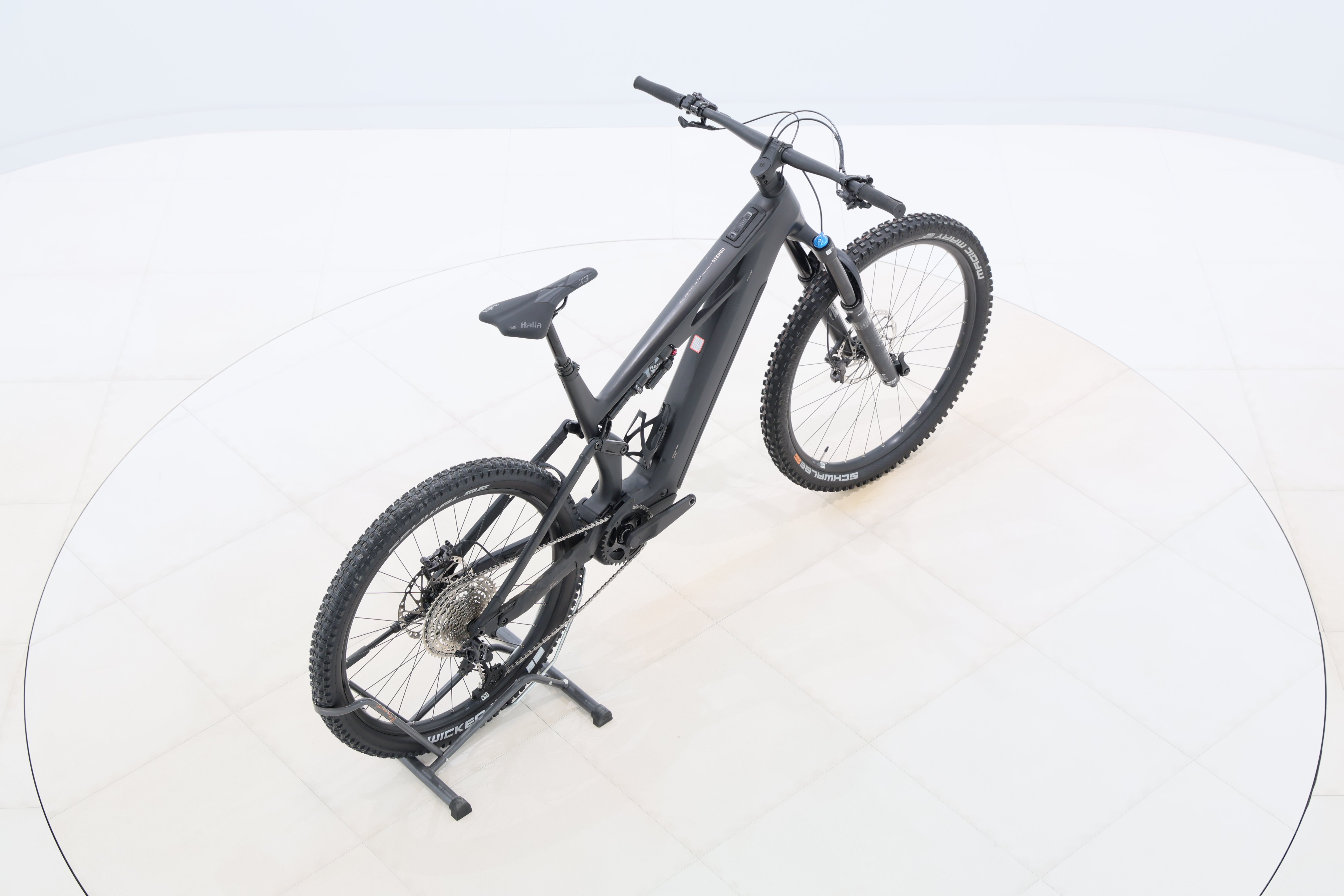 0da61bf9-43d9-41aa-ac6c-ccf6fc41f437