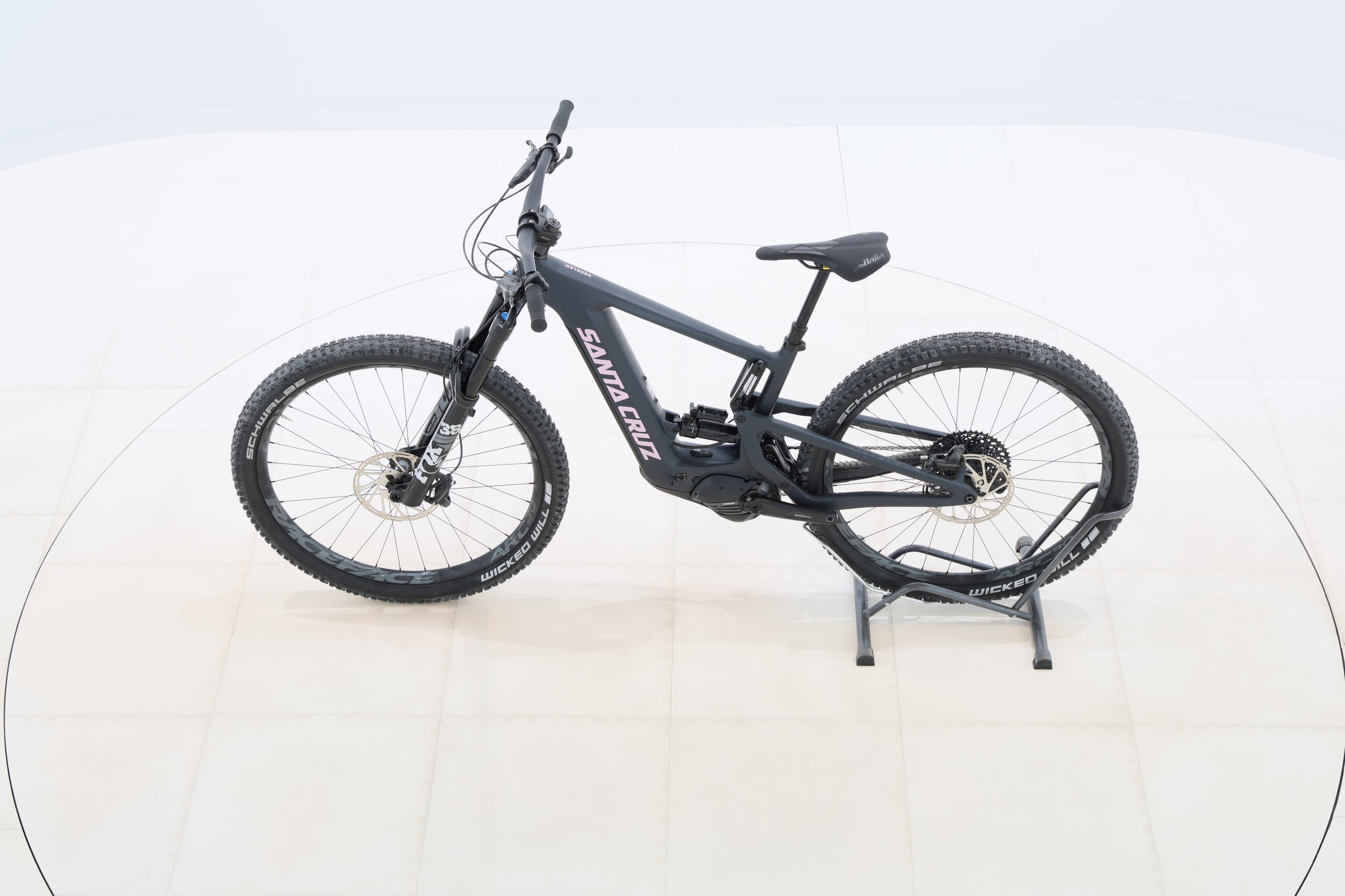 665af1d4-ff4b-4fd0-9a4b-7a8186a607b0