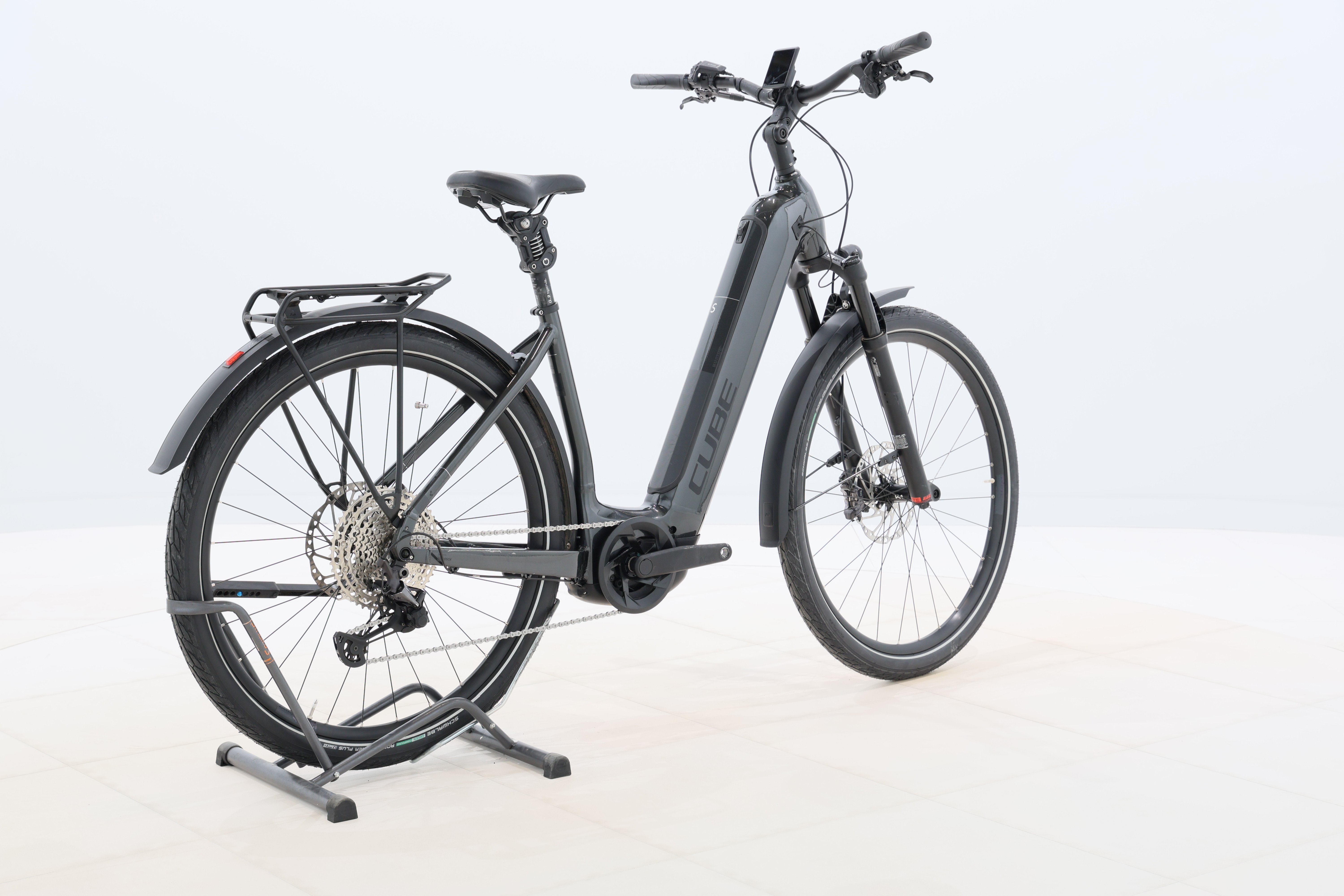 12e403d5-c79d-411d-99f2-4ea332d2d94b