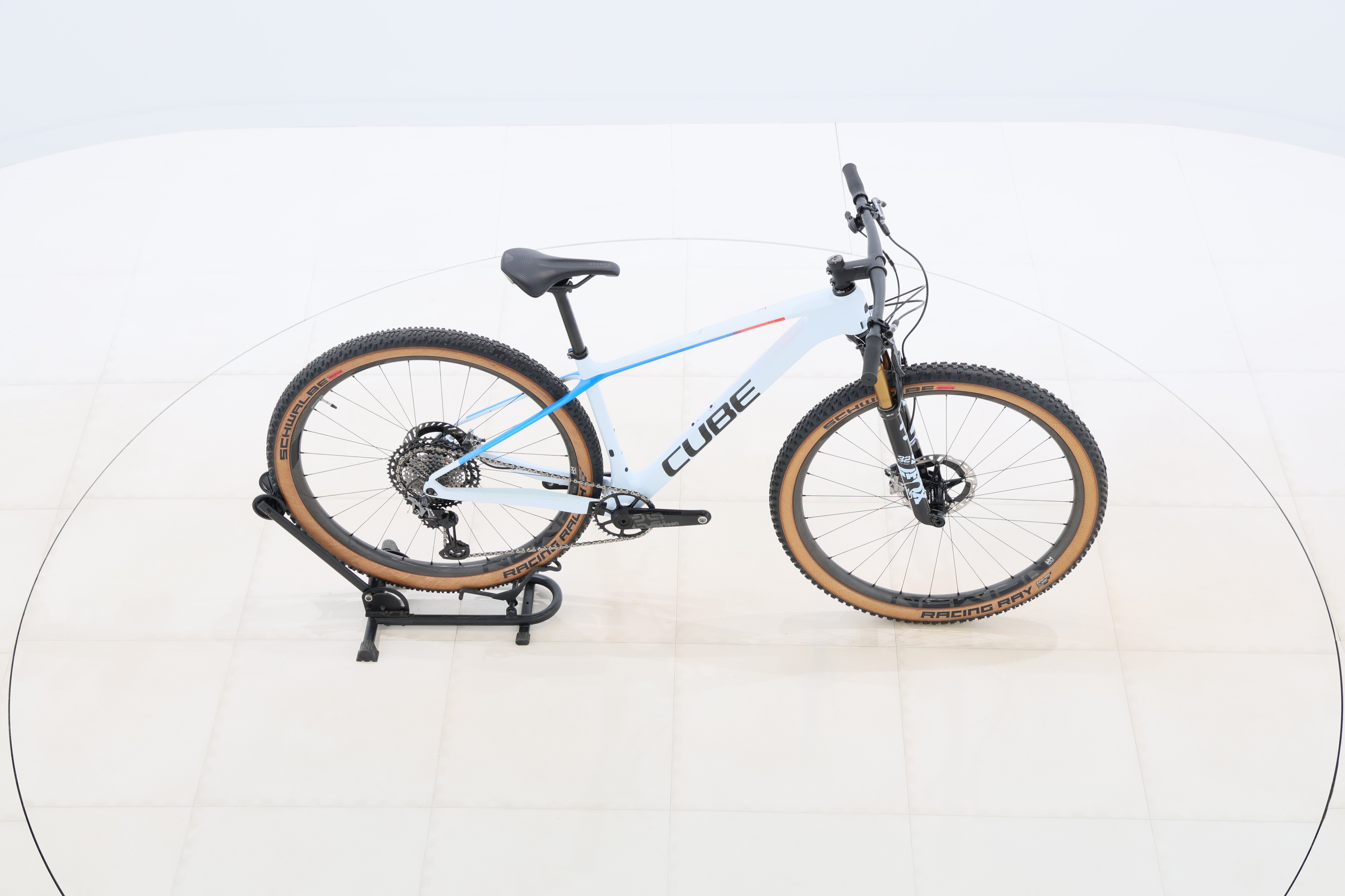 703dd7b7-e2fe-4941-bde2-401a14bcd9aa