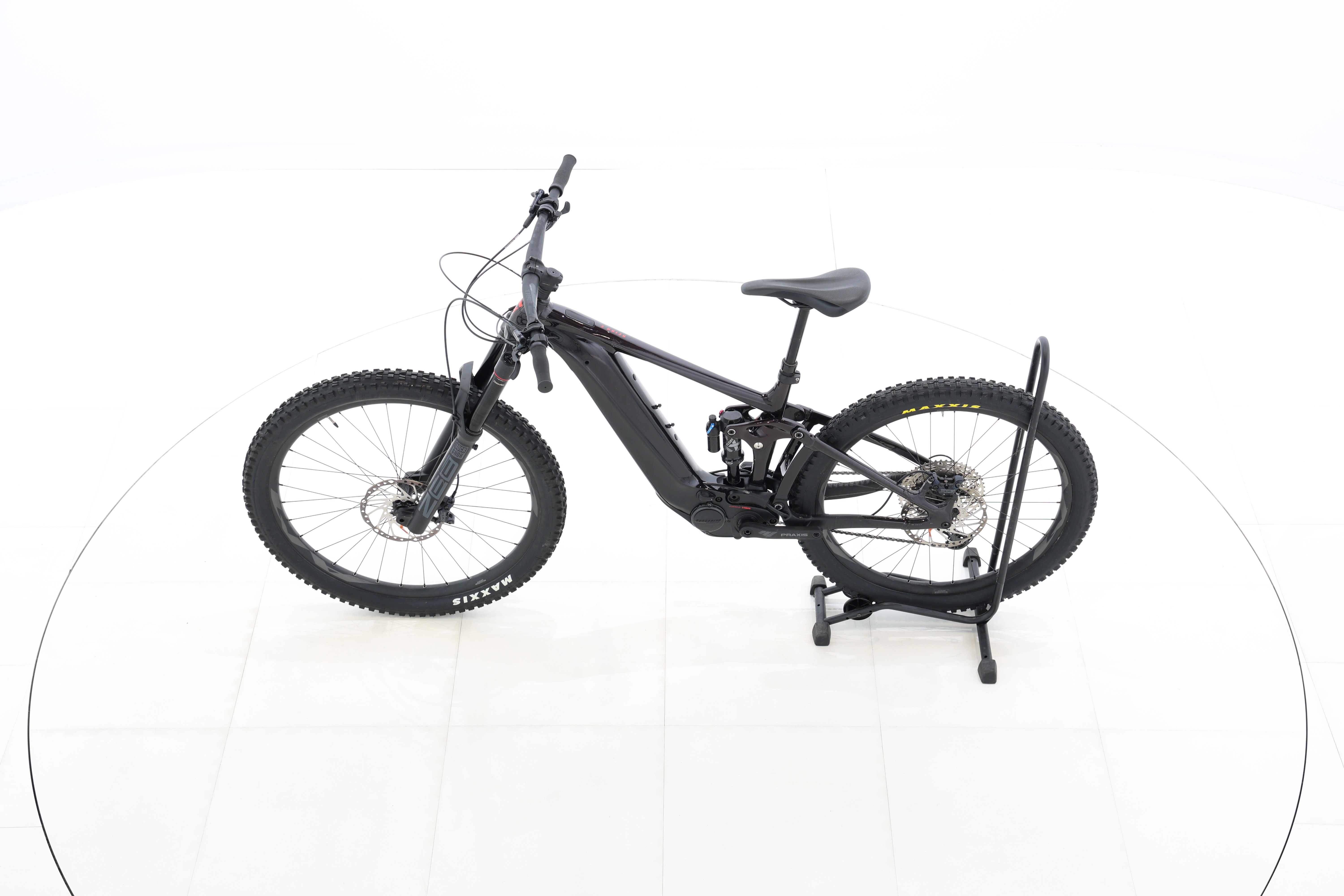 b8a30fea-78b0-4088-a704-c0918f139a66