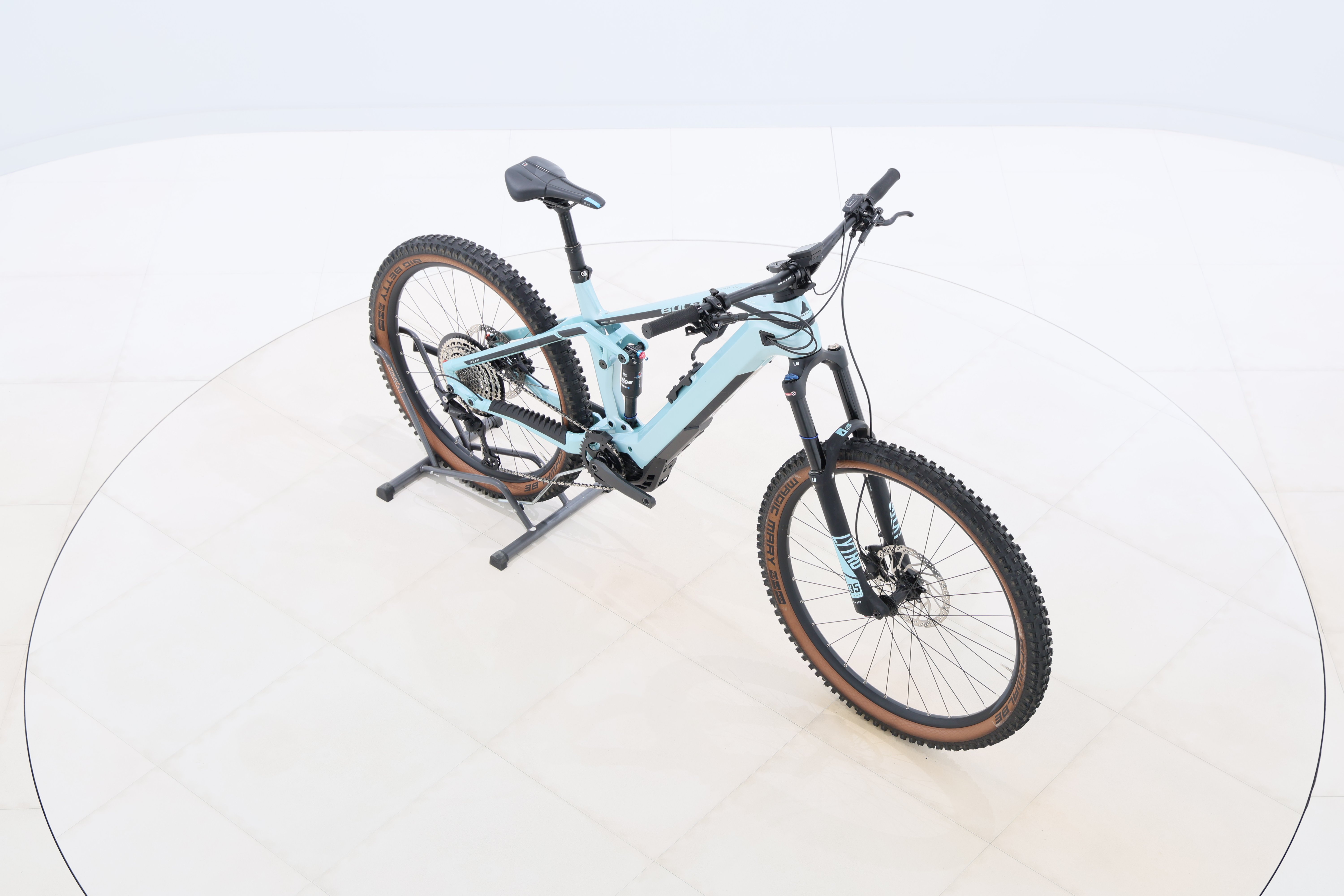 b8d84dd8-3ff6-4b4e-be30-2bf5e9431d2e