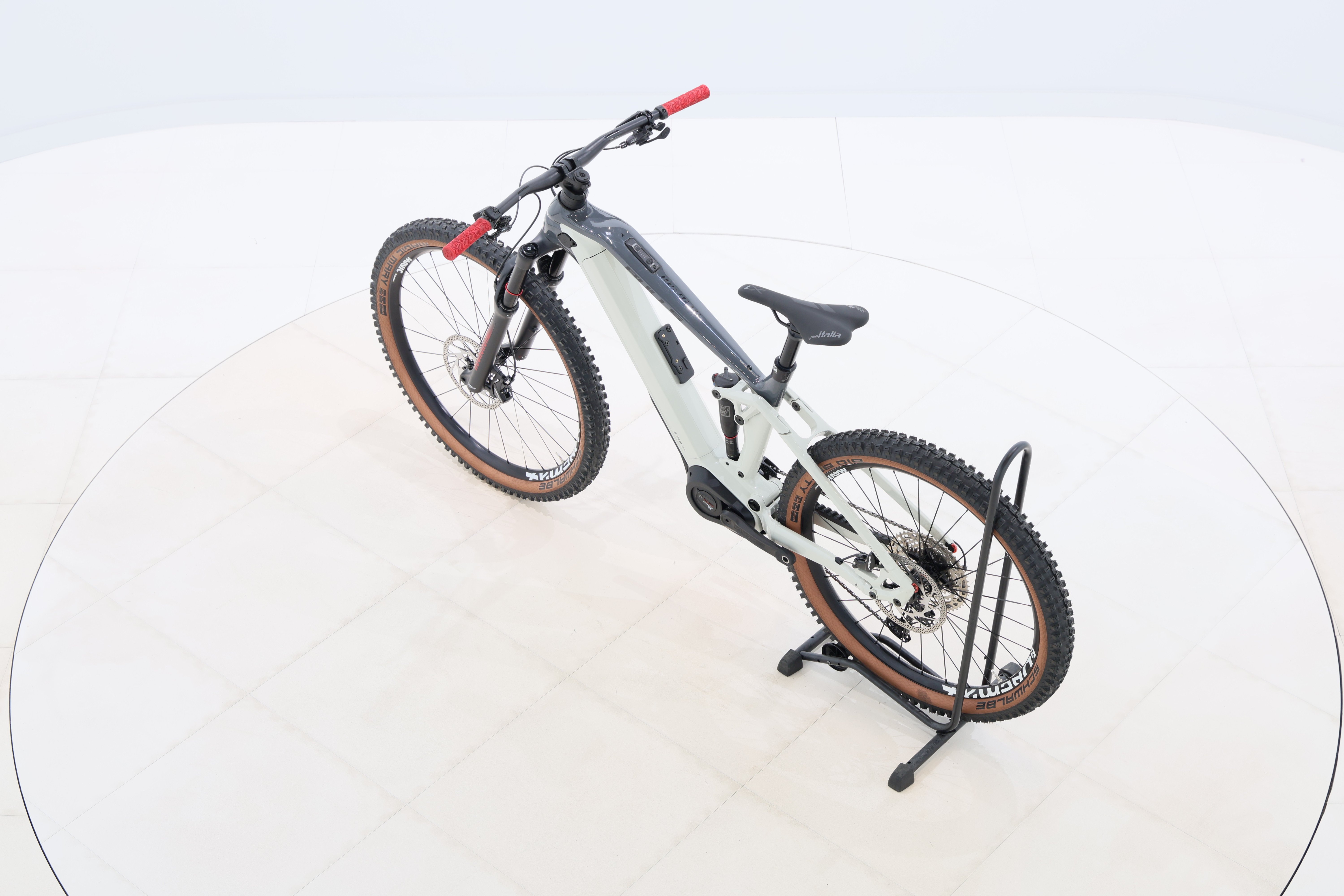 1816874c-7340-4200-a4a7-2fd275de6565