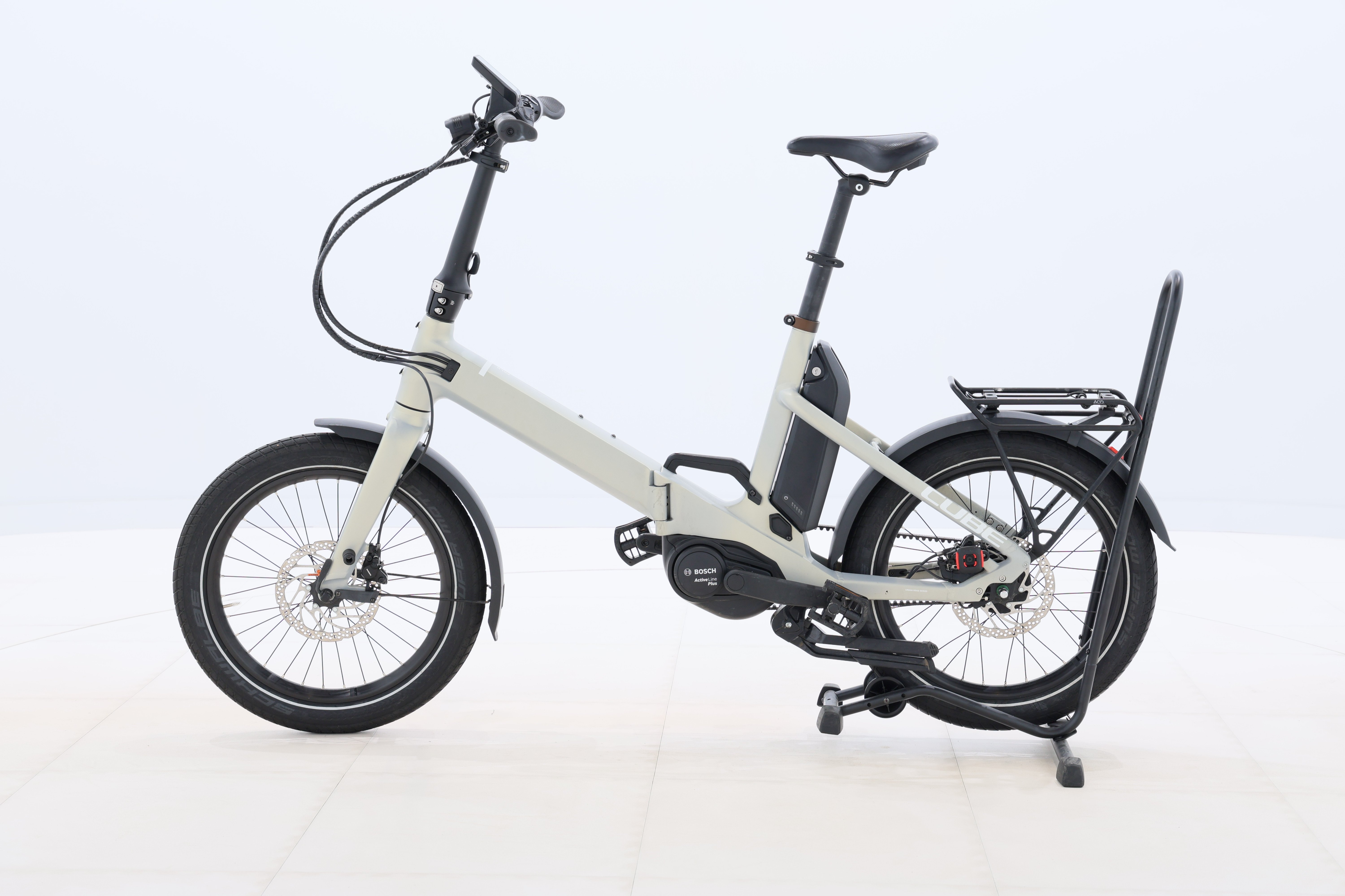 3a5668f1-a7f7-4834-9a8e-6d7a5f30fa92