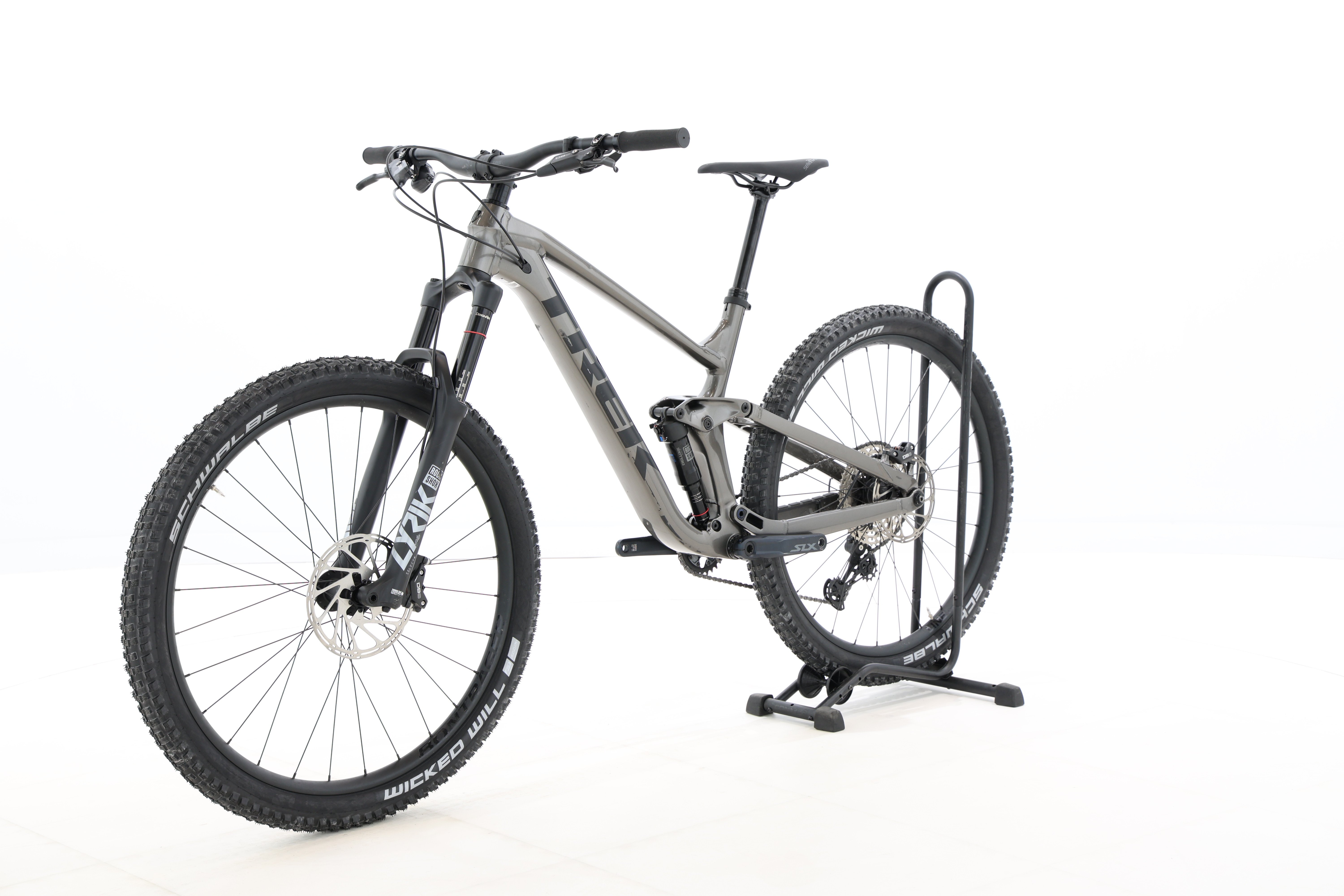 e2808612-ddf3-42be-b2a4-8378ba93e470