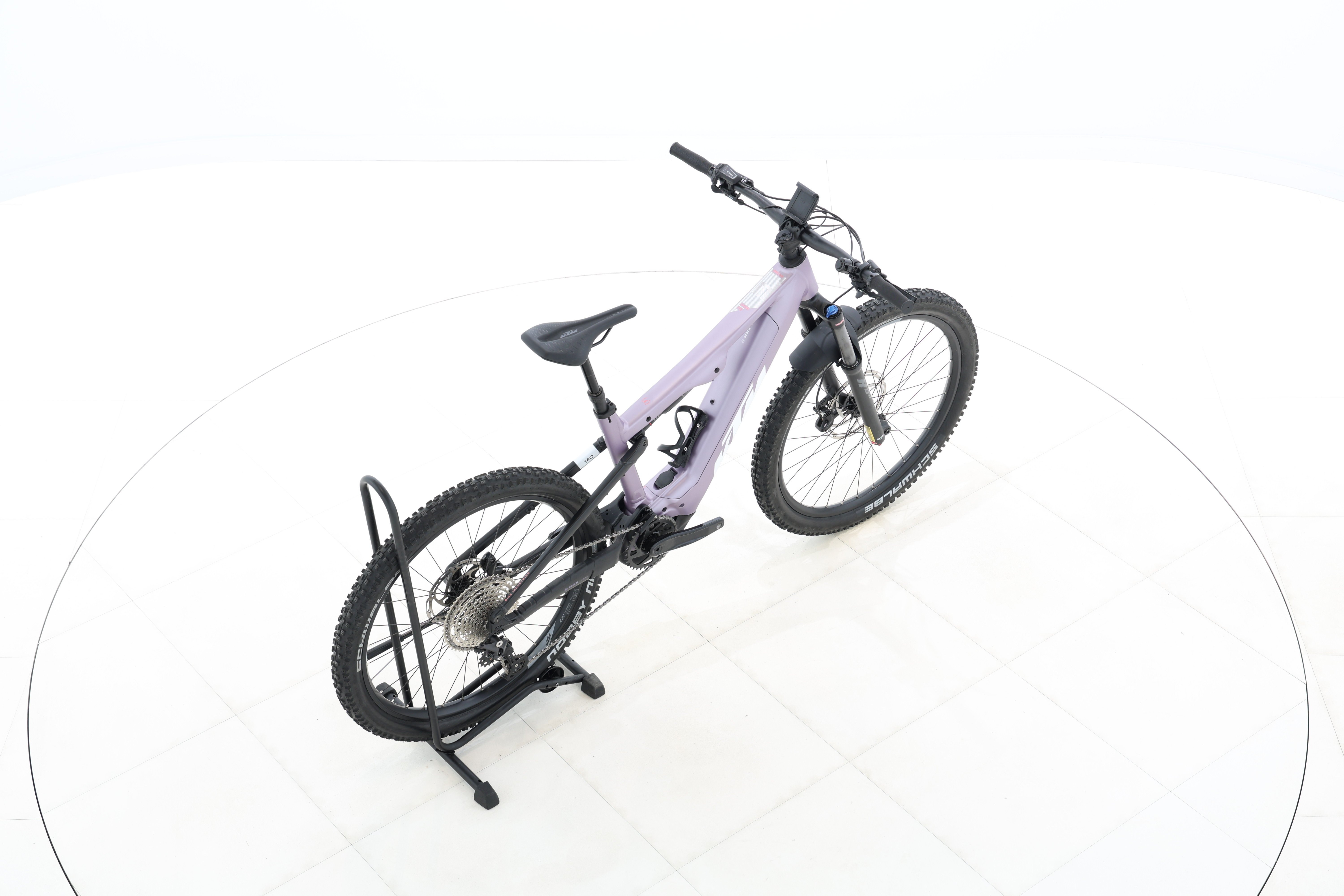 f5d18c7a-9592-4d87-b893-70542c86b254