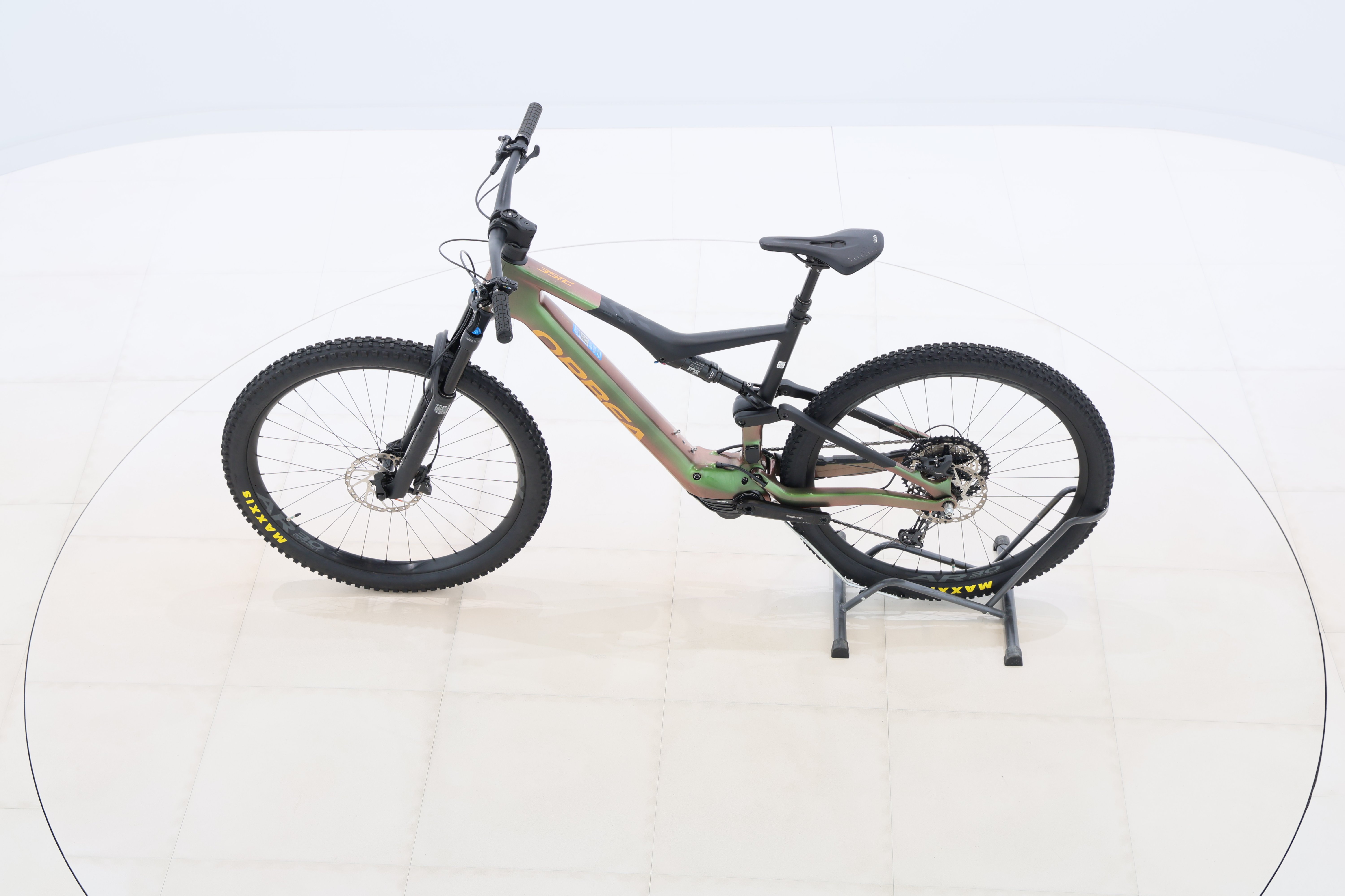 ea645c81-3db9-4020-9f23-d8bad5c9a1ec