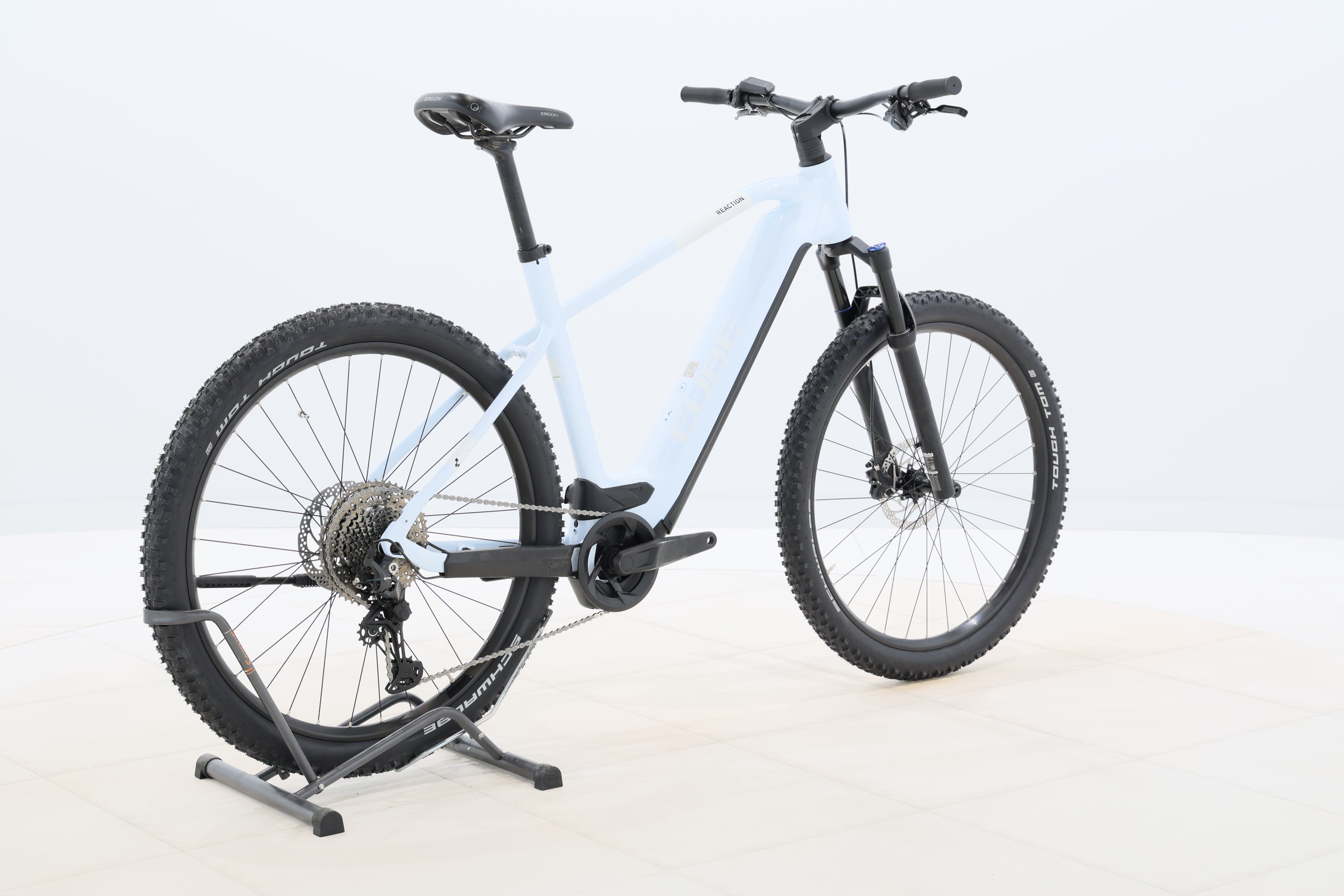 04ec46ea-3bac-48e0-9f64-9ddbeb2cdd1e