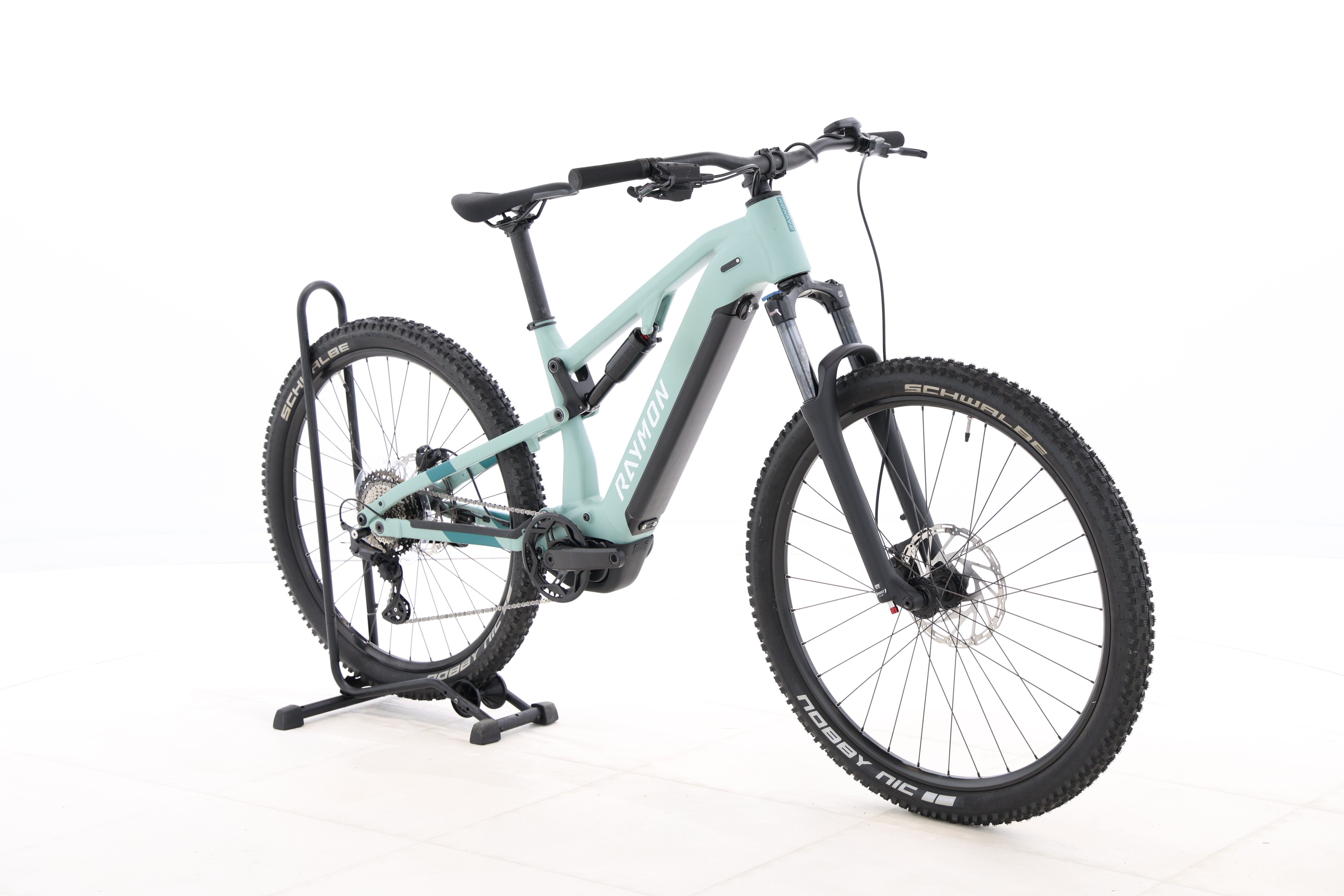 c06587a3-4e3d-414c-bf43-2d641ee9b75c