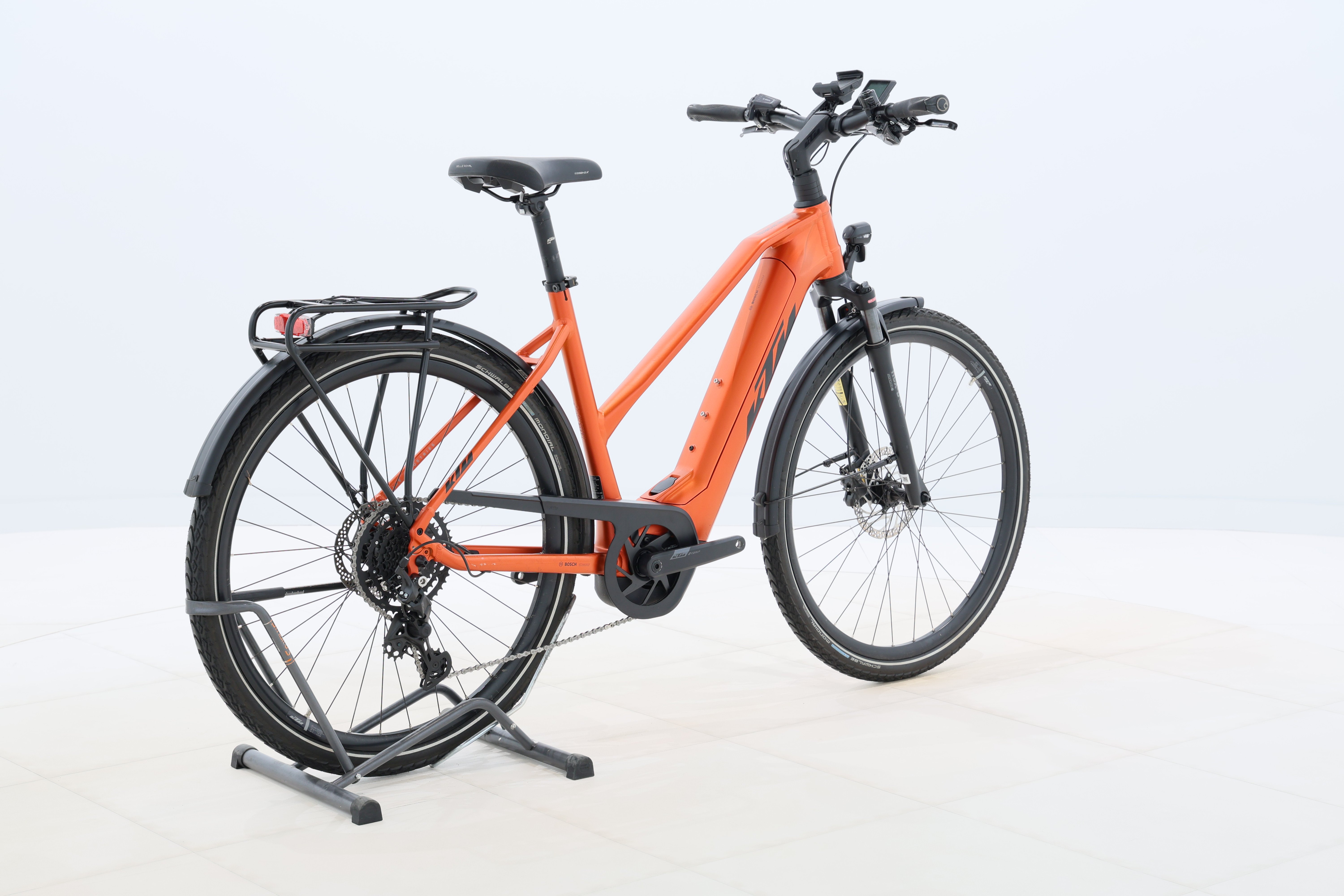 fe049742-7a51-4ecd-b24a-180b21325663