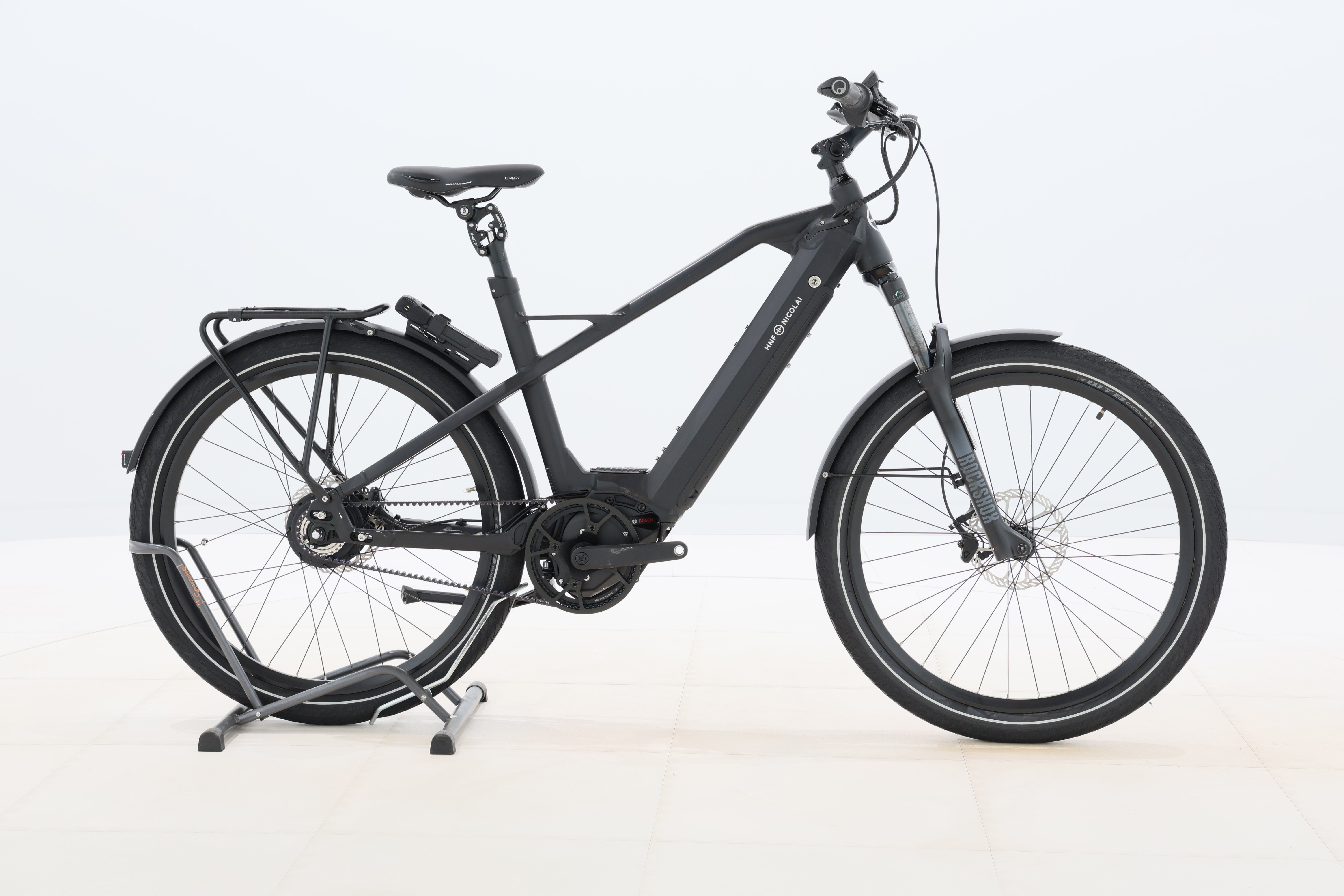 b65efabc-98cd-46b8-8a36-2b63b28b93ed